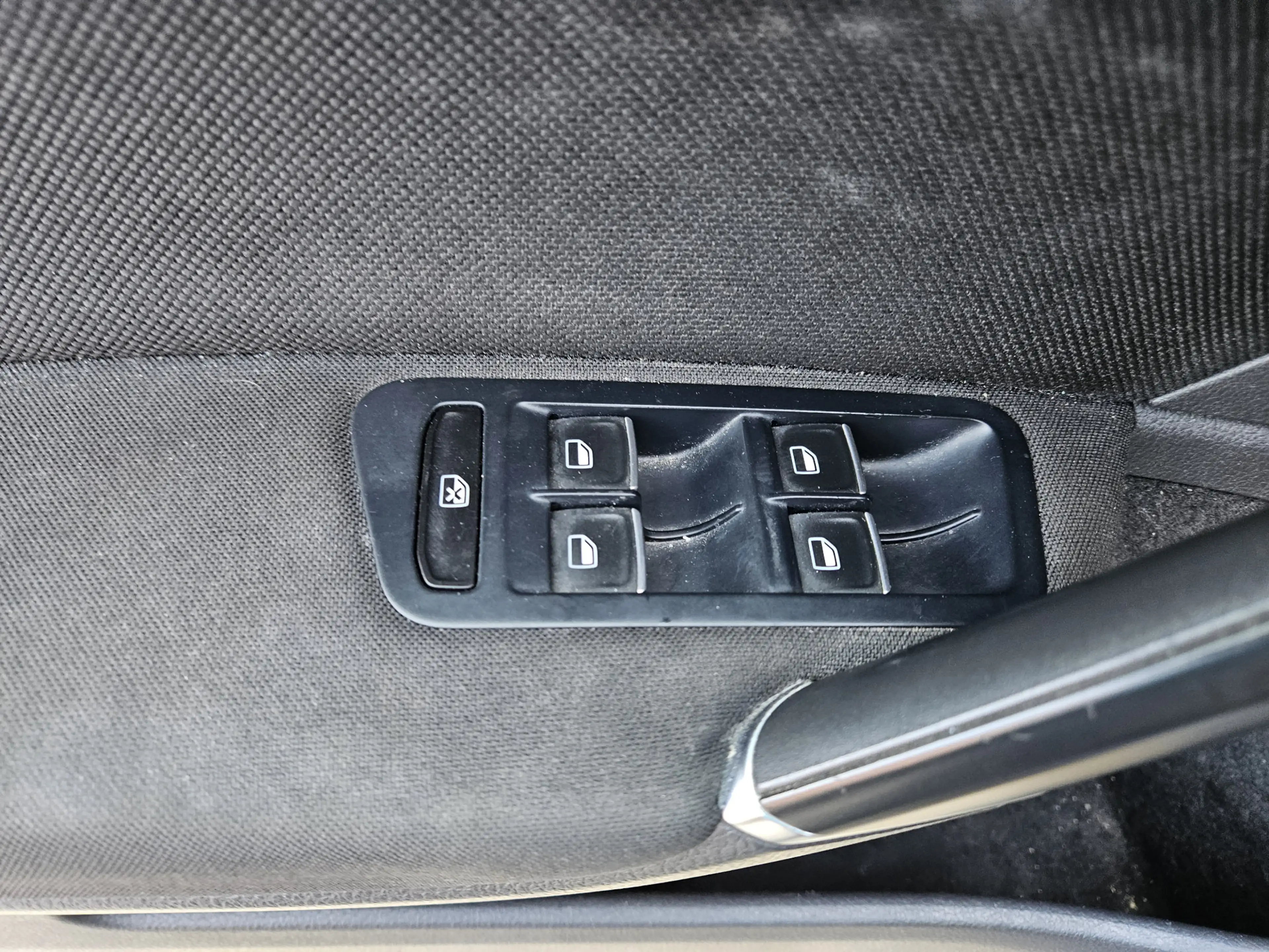 Volkswagen Golf GTI 2.0 TSI Performance — photo 10