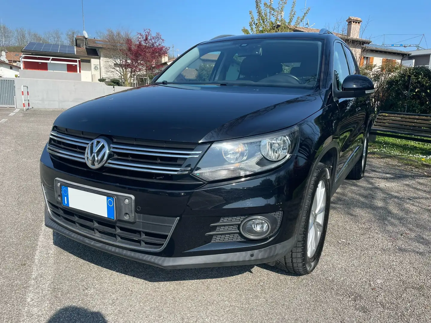 Volkswagen Tiguan 2.0 tdi 140 CV 4Motion Autom. Nero - 2