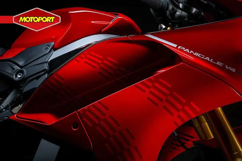 Ducati Panigale V4 S - foto 8