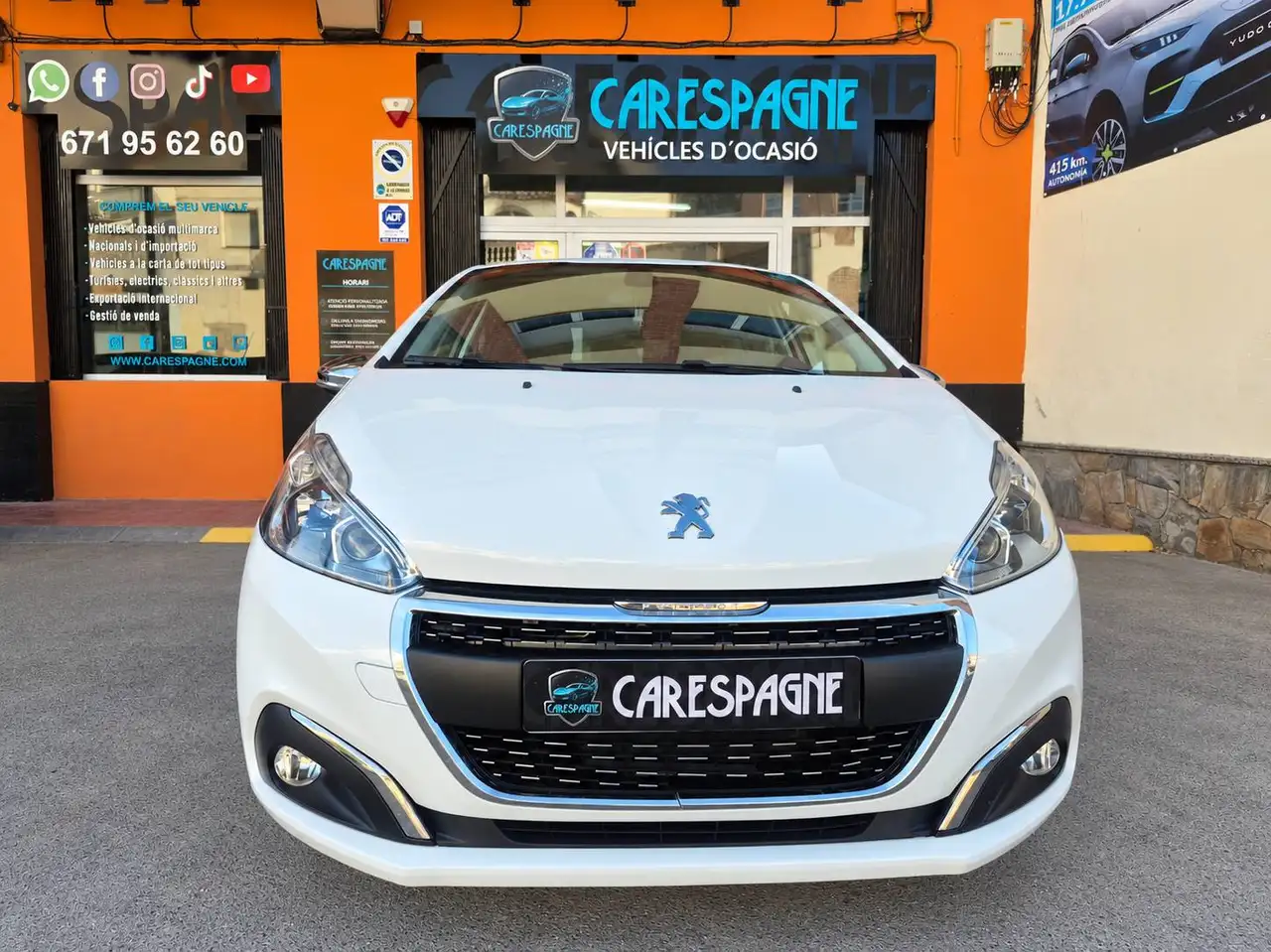Peugeot 208 208 — photo 2