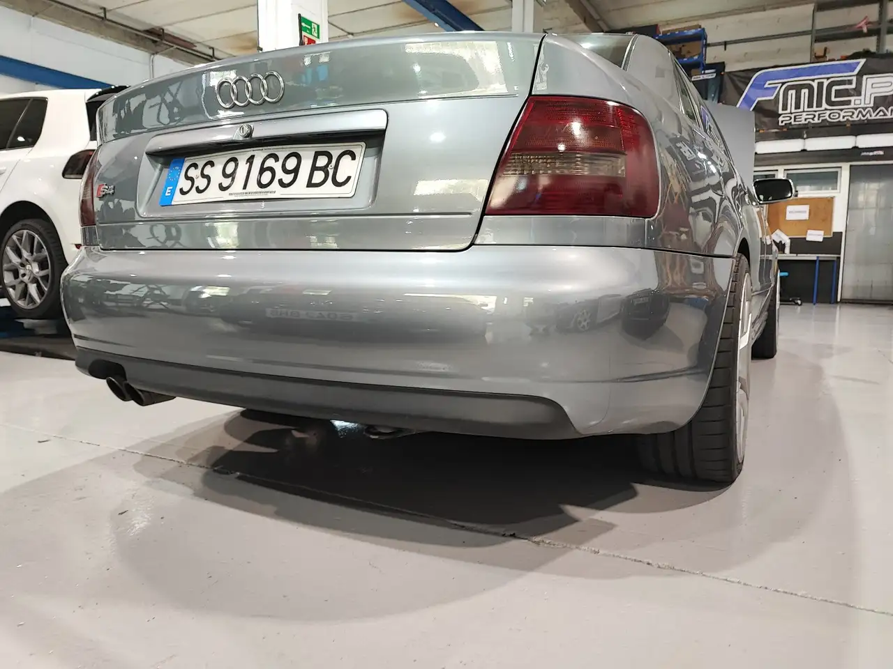 Audi S4 2.7 Biturbo quattro, foto 3