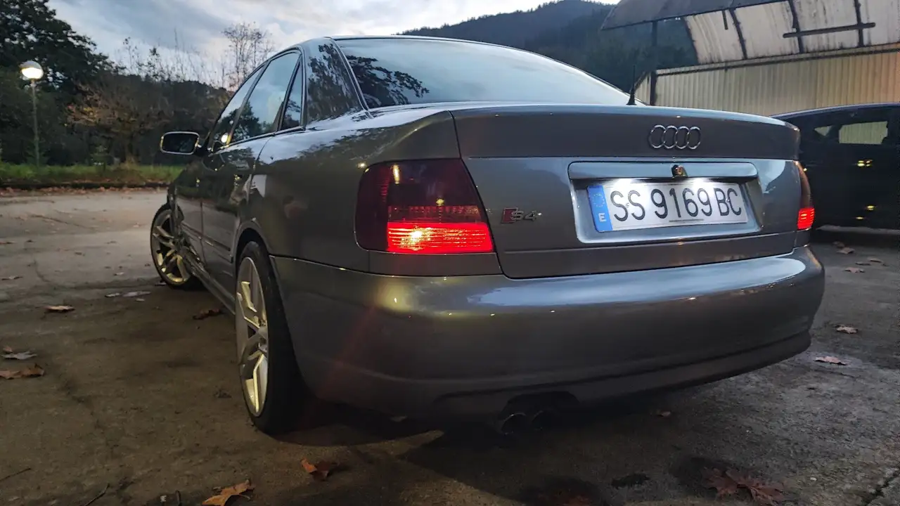 Audi S4 2.7 Biturbo quattro, foto 8