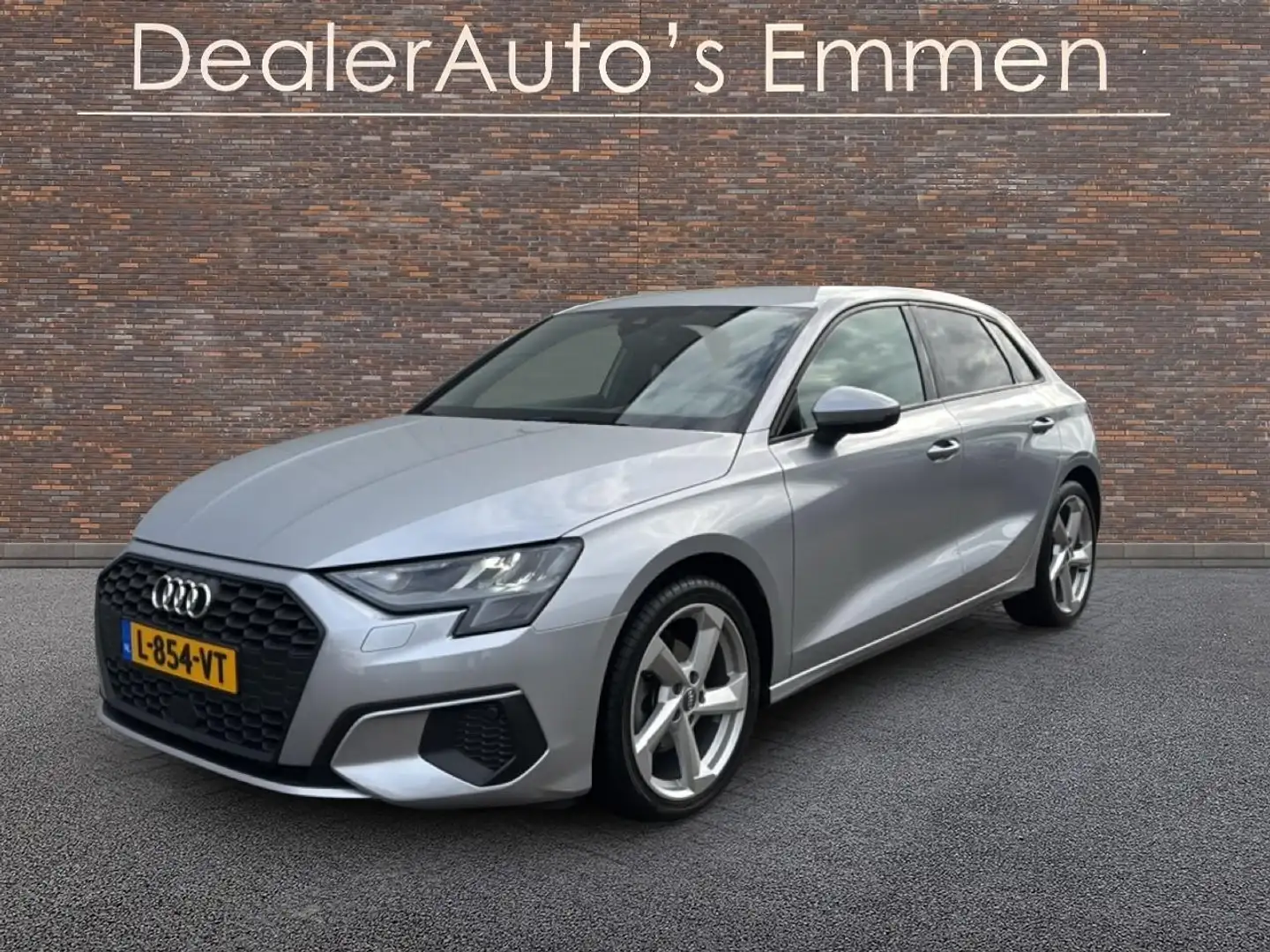 Audi A3 Sportback 35 TFSI Pro Line Gris - 2