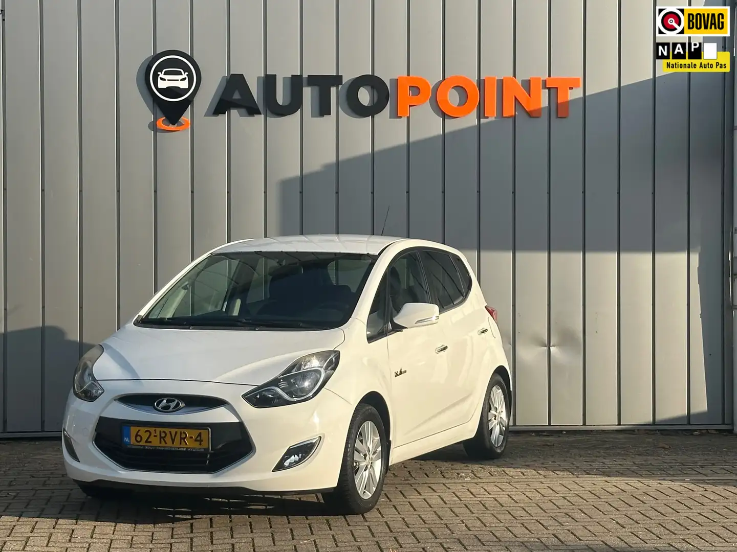 Hyundai iX20 TREKHAAK CAMERA 1.4i i-Vision Wit - 1