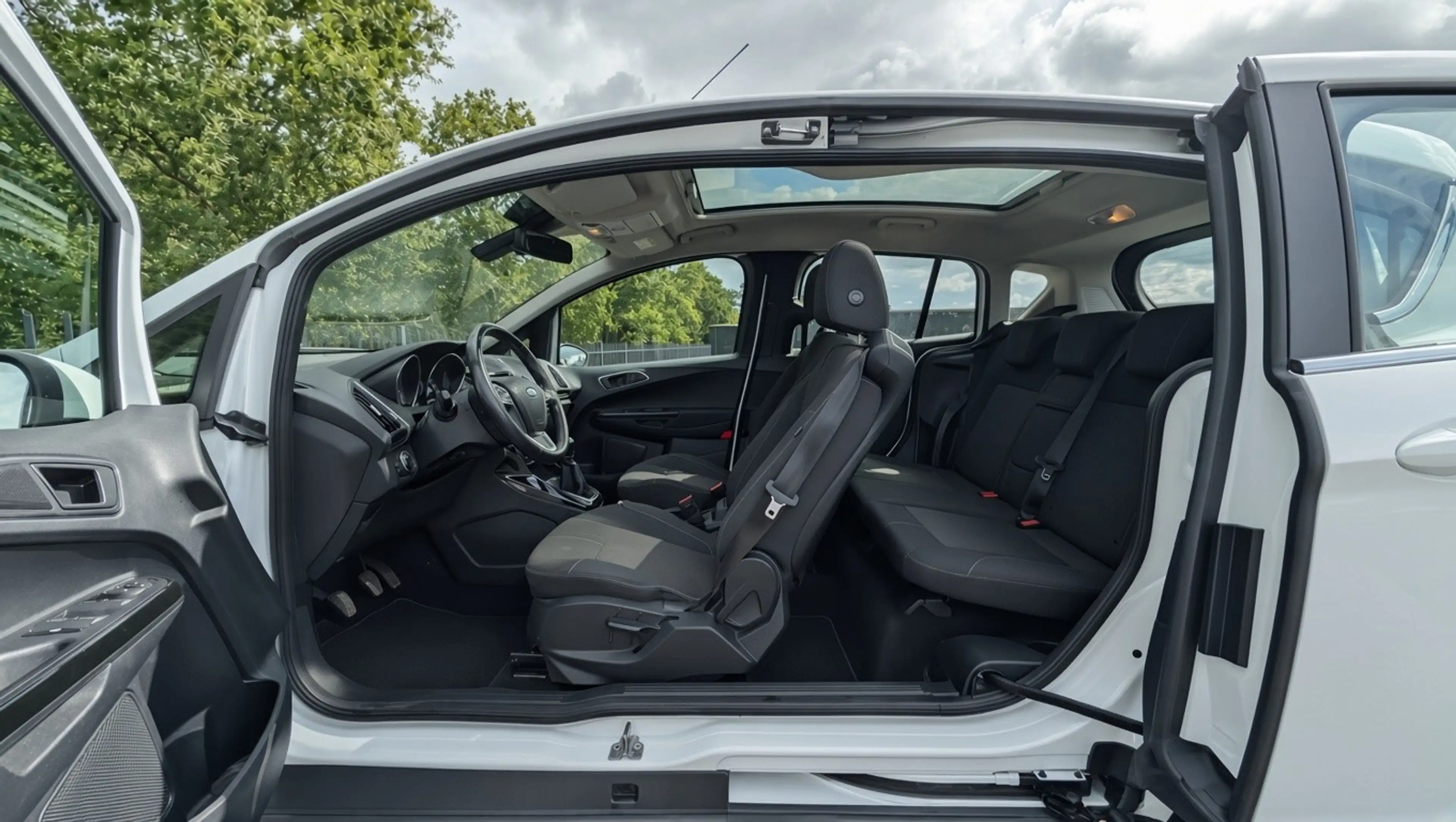 Ford B-Max 1.0 EcoBoost | Titanium | 120PK | Pano | Trekhaak — photo 5