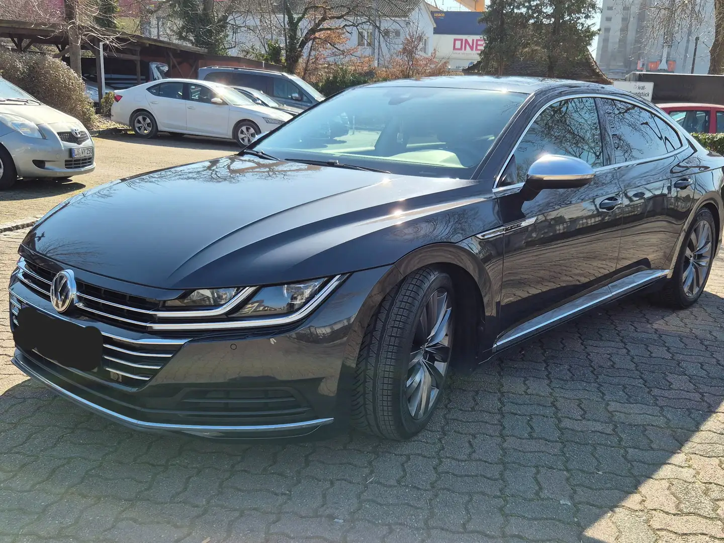 Volkswagen Arteon 2.0 TDI SCR DSG/Pano/LED/Navi Grau - 2
