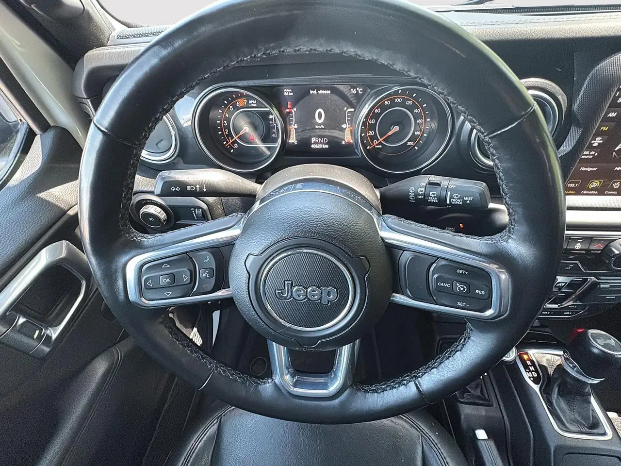 Jeep Wrangler снимка Jeep Wrangler