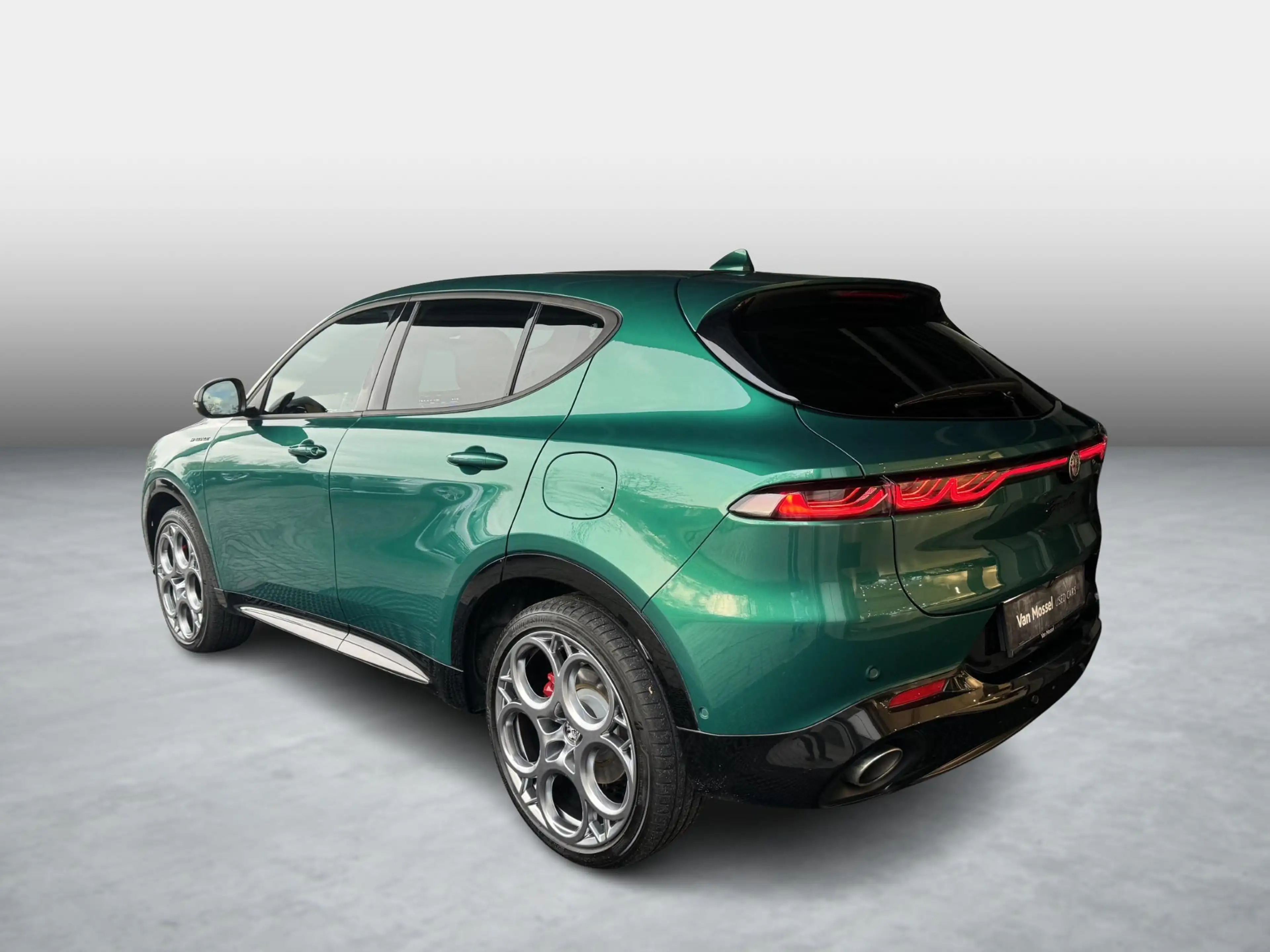 Alfa Romeo Tonale 1.3 T280 PHEV Q4 Speciale — photo 2