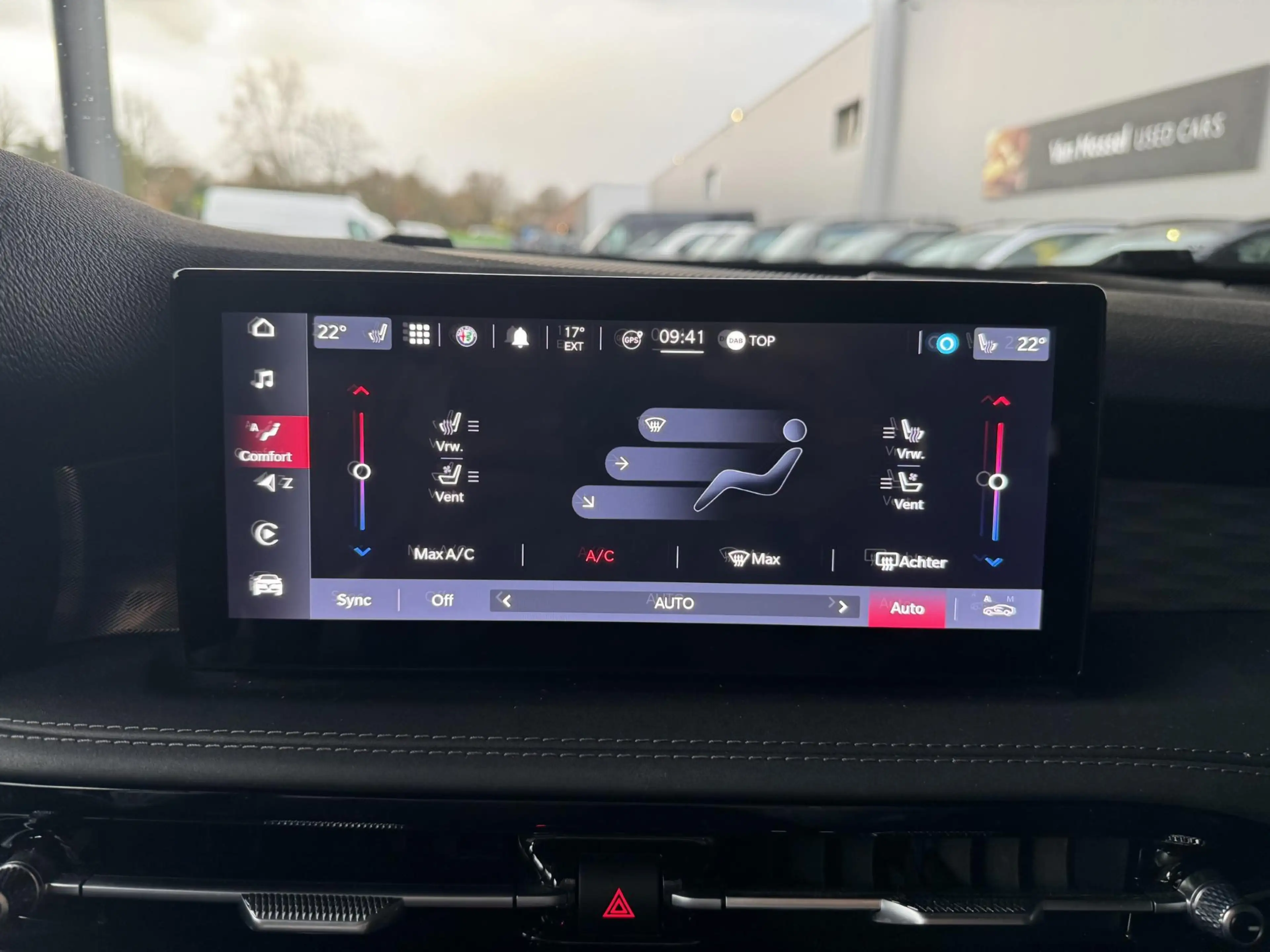 Alfa Romeo Tonale 1.3 T280 PHEV Q4 Speciale — photo 13