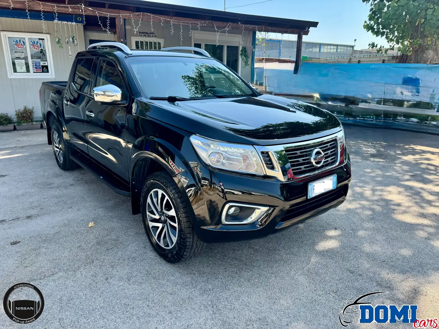 Nissan Navara Navara 2.3 dci d.cab Tekna 4wd 190 cv Motore Nuovo Nero - 1