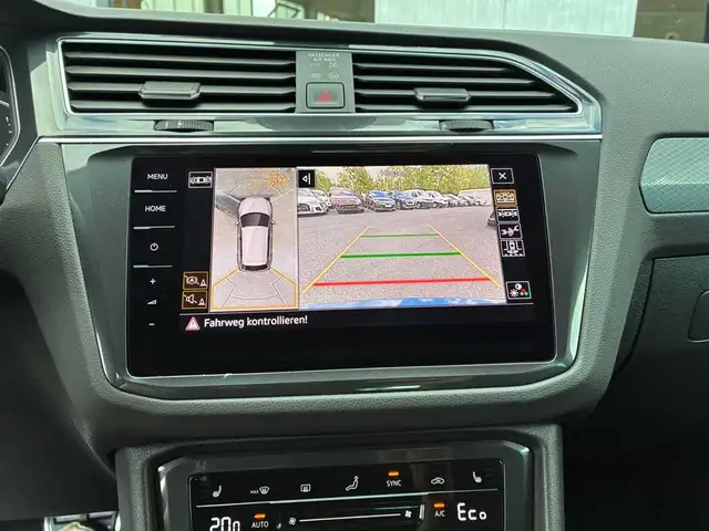 Volkswagen Tiguan view 12