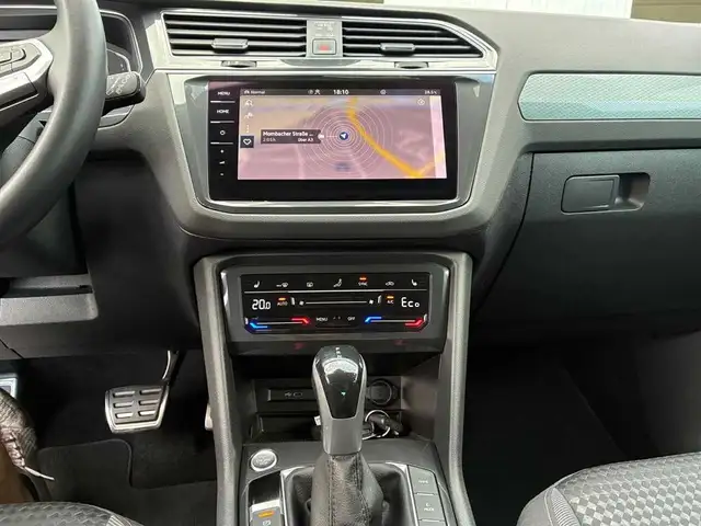 Volkswagen Tiguan view 13