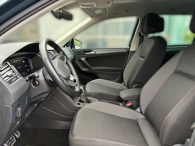 Volkswagen Tiguan view 9