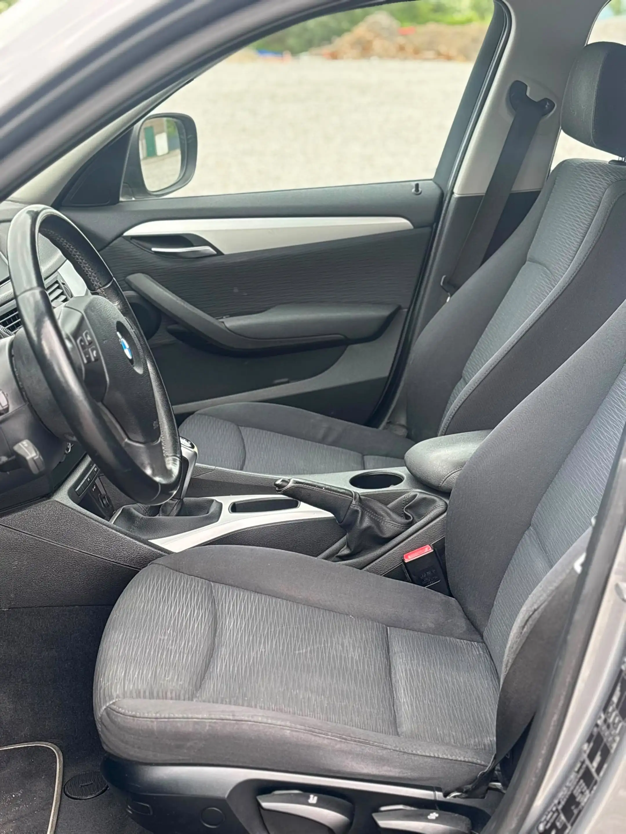 BMW X1 X1 2.0 d sDrive18 — photo 8
