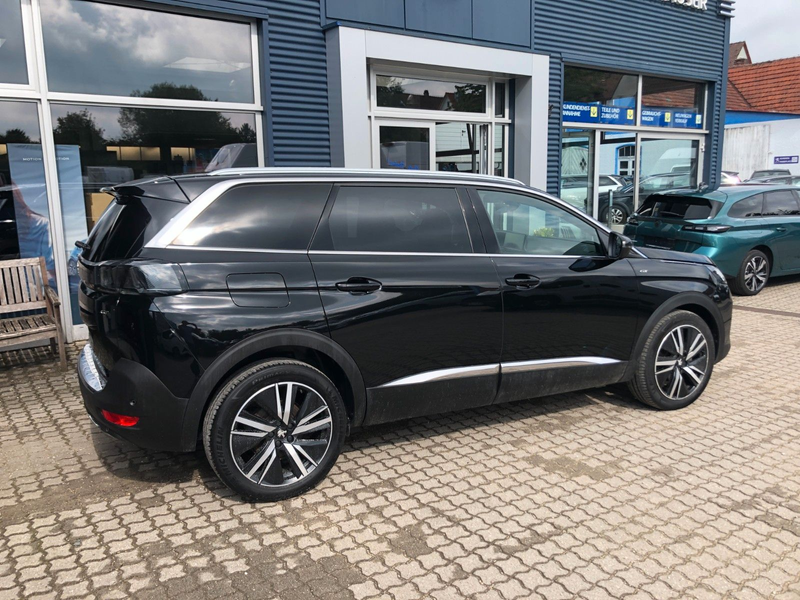 Peugeot 5008 PureTech 130 EAT8 GT — photo 6