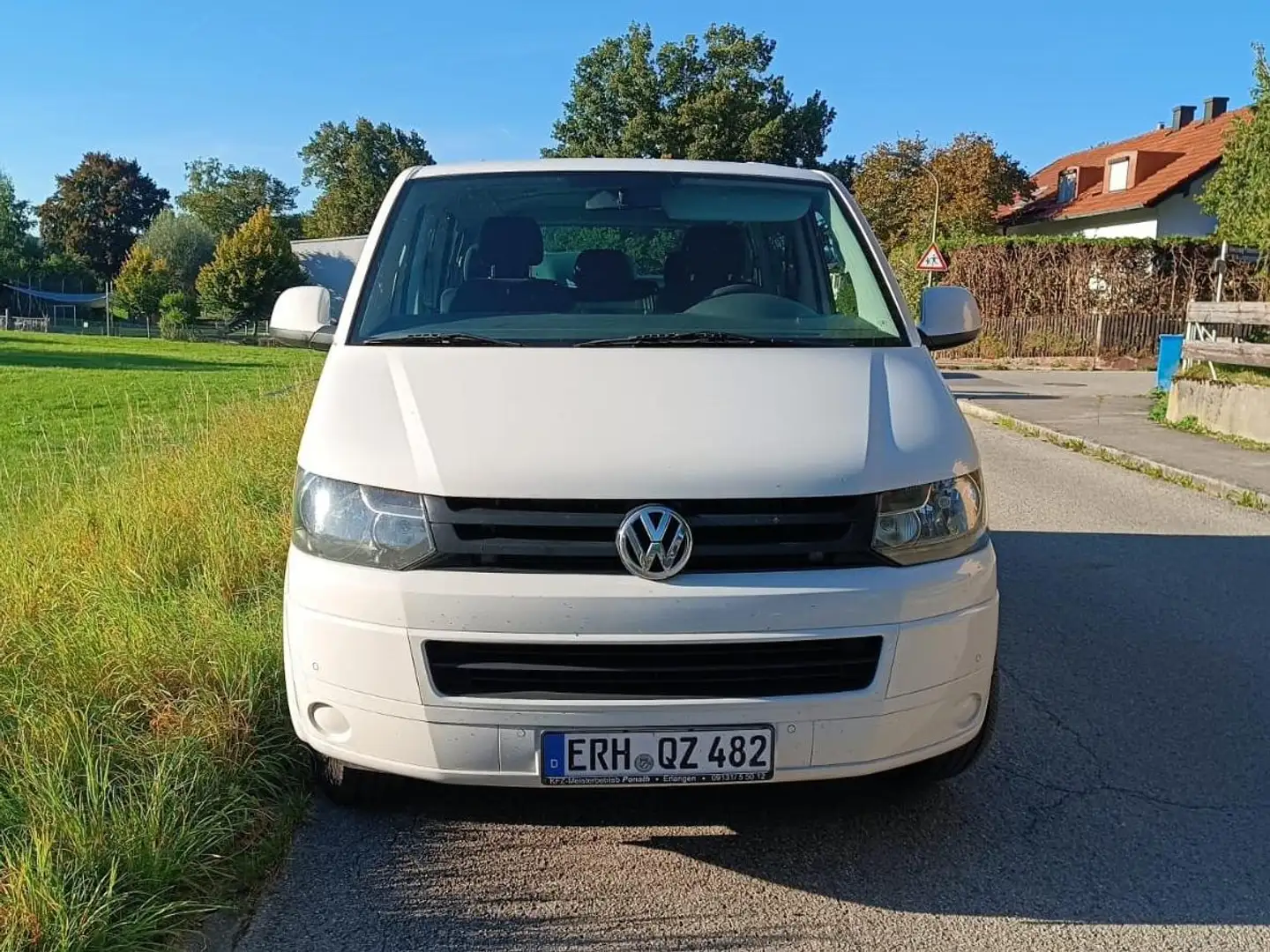 Volkswagen T5 Kombi topgepflegter 2,0 TDI 84KW 8 Sitzer Fehér - 1