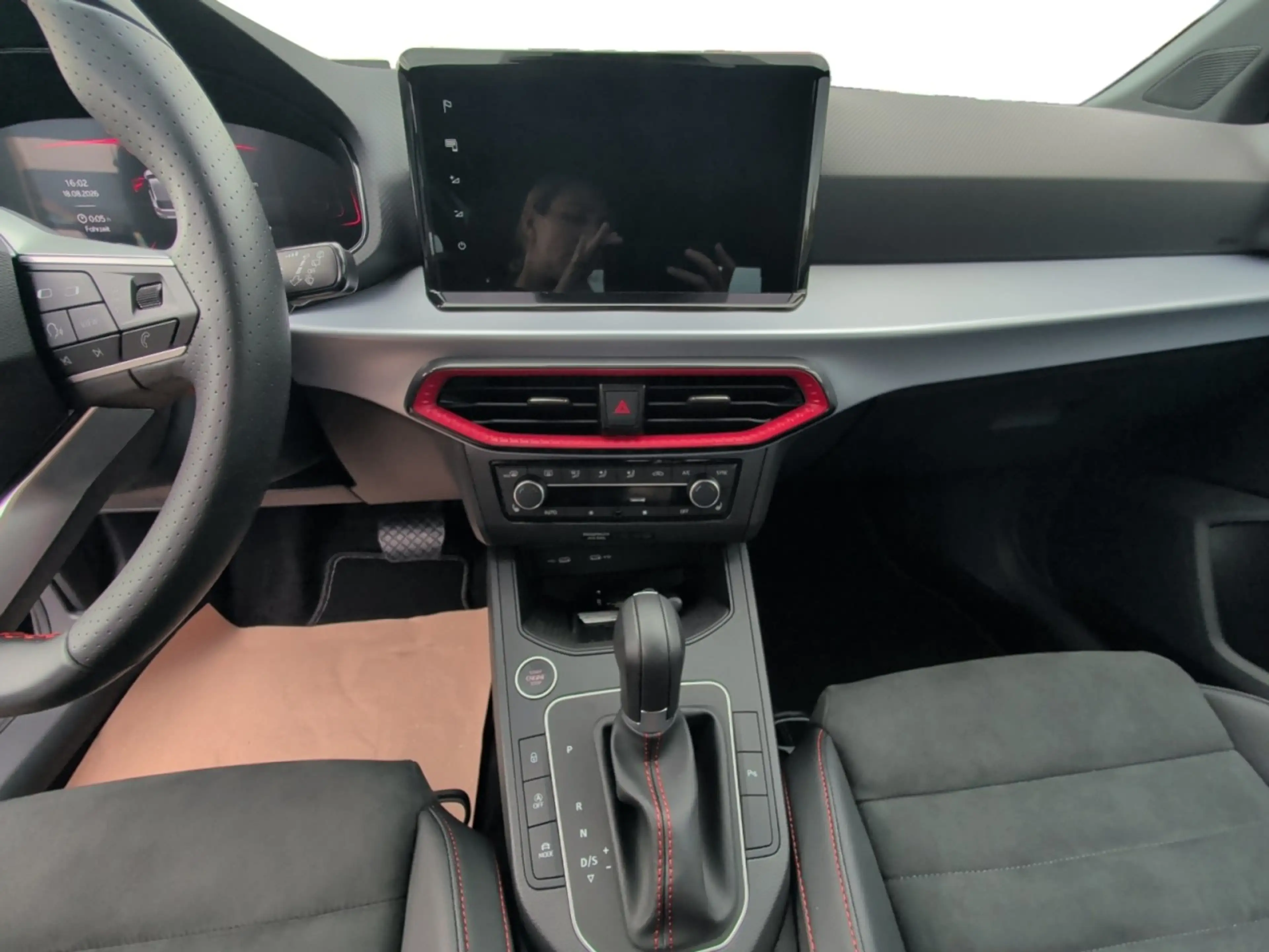 SEAT Ibiza FR 1.0 TSI DSG ACC+GJR+LED+RKAM+DINAMICA Klima — photo 11