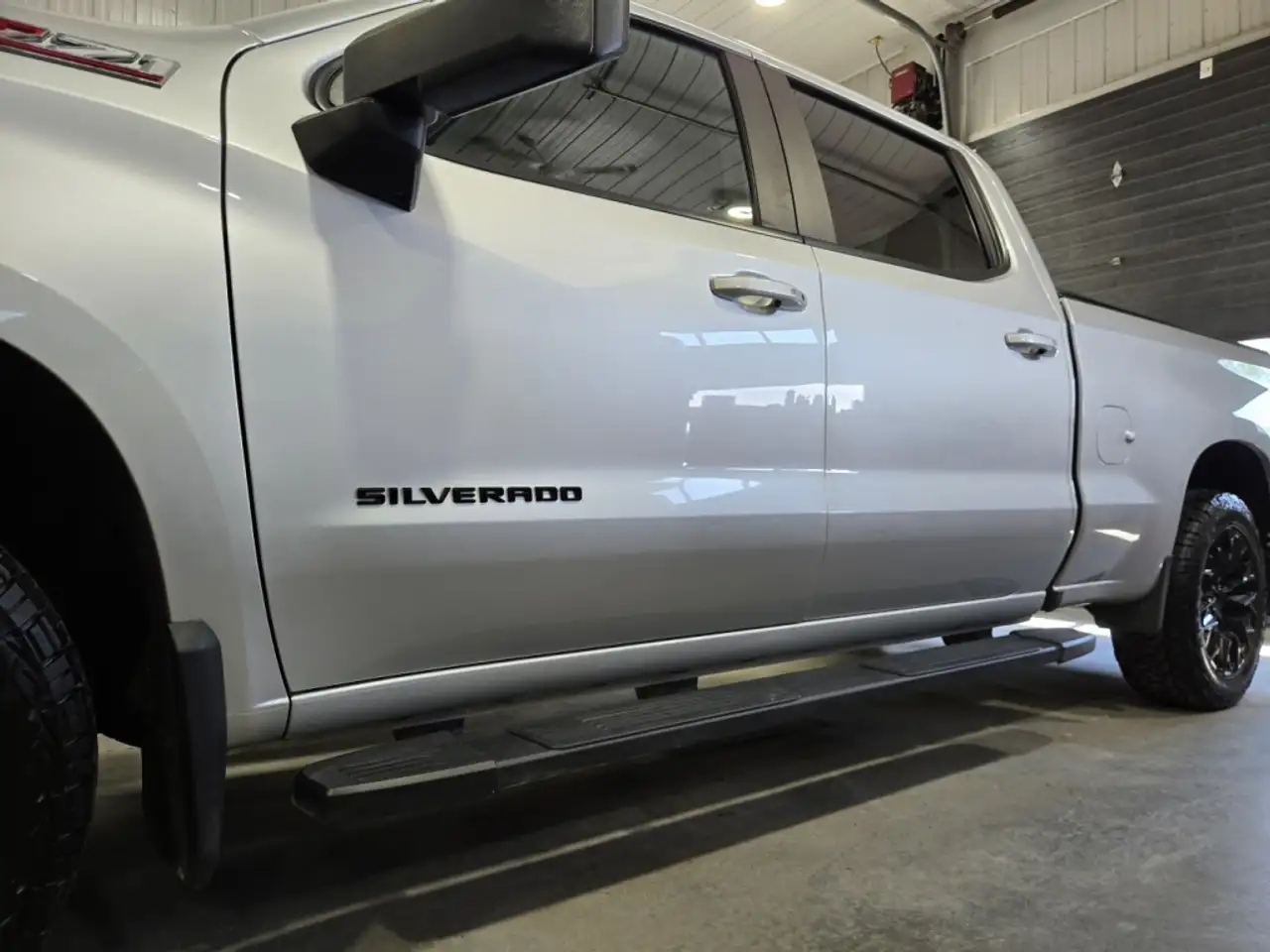 Chevrolet Silverado 1500 снимка Chevrolet Silverado 1500