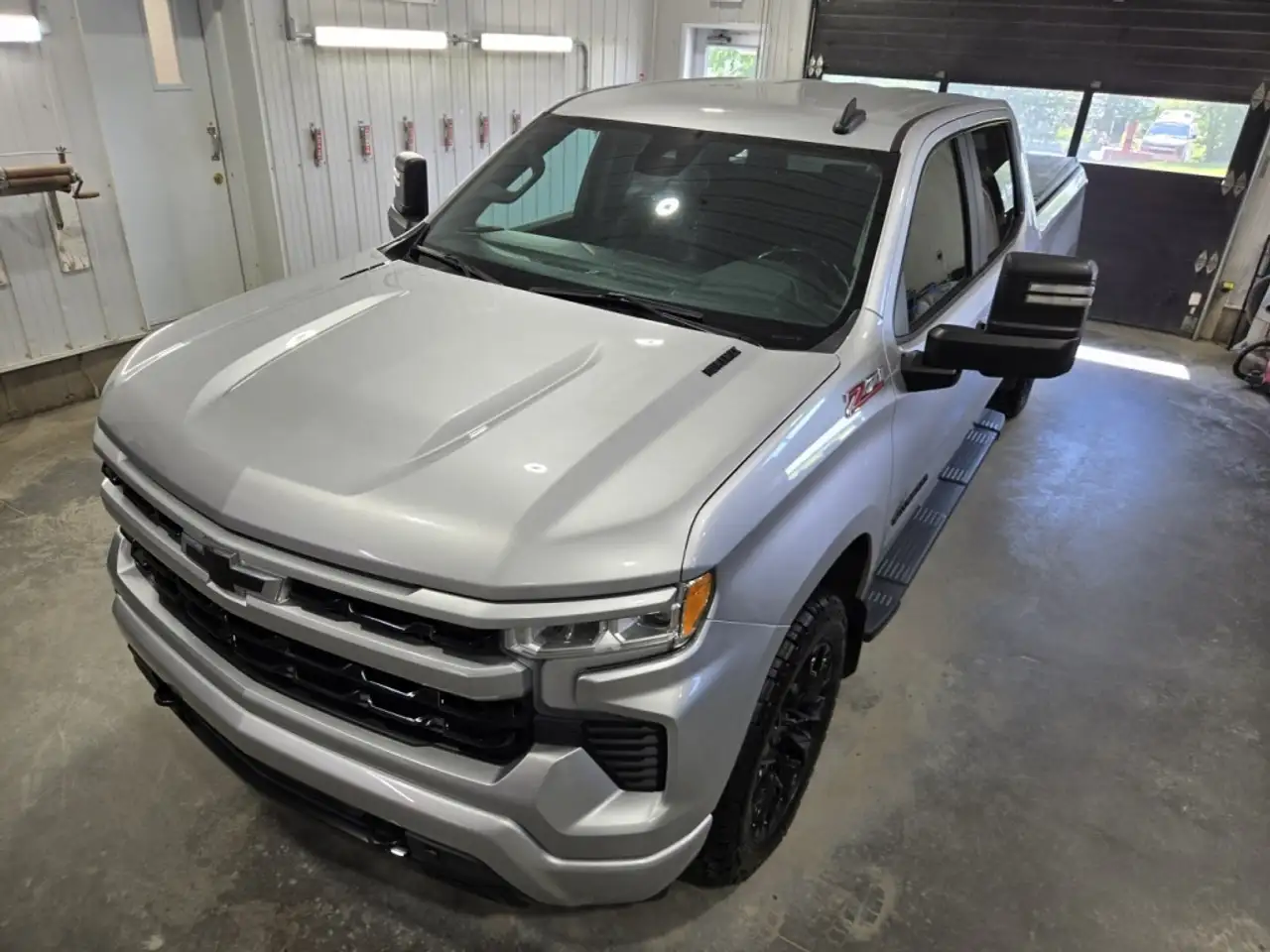 Chevrolet Silverado 1500 снимка Chevrolet Silverado 1500
