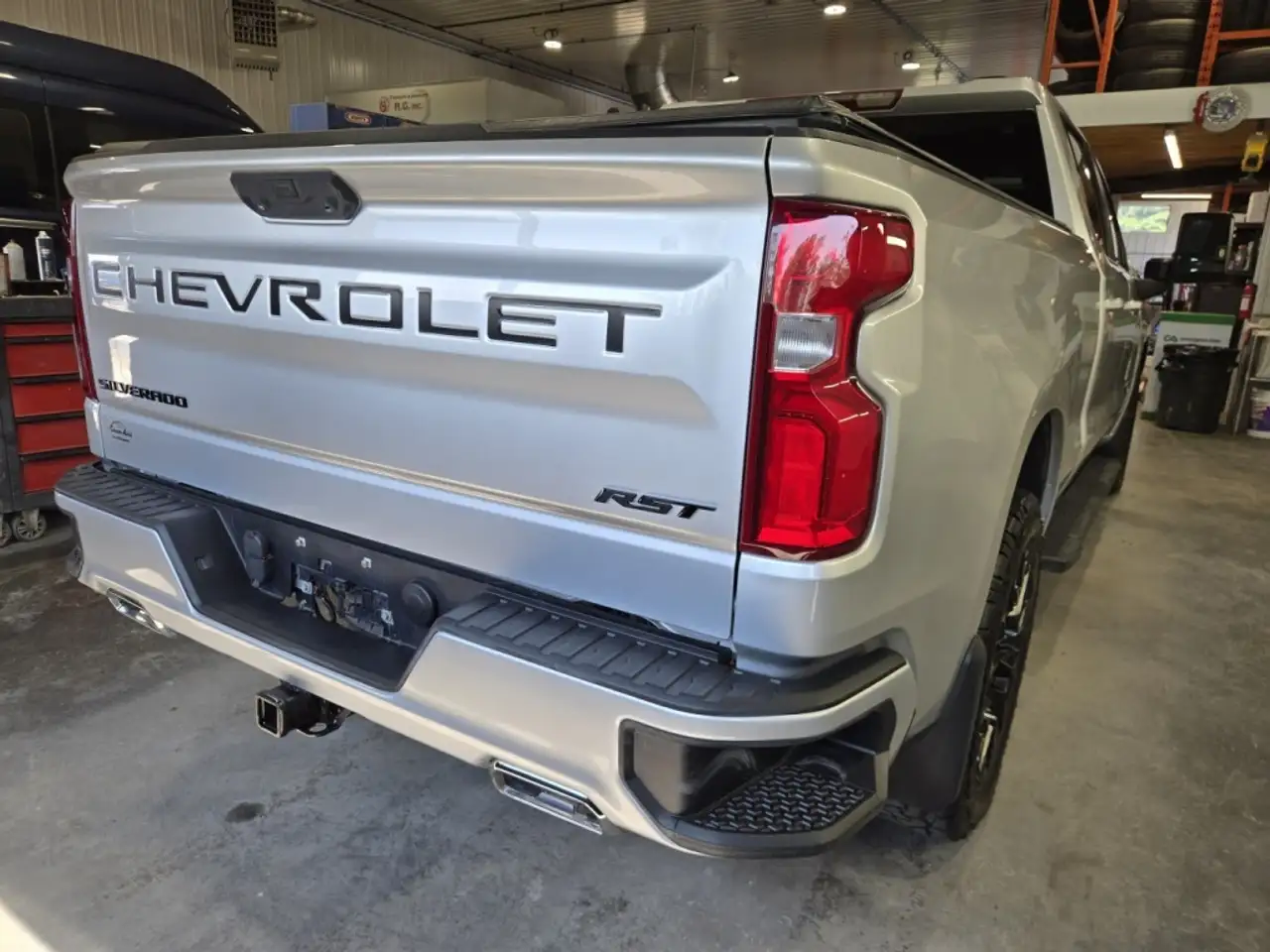Chevrolet Silverado 1500 снимка Chevrolet Silverado 1500