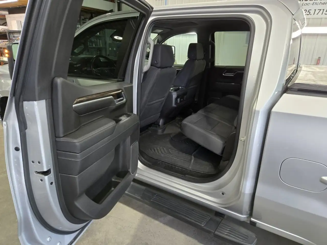 Chevrolet Silverado 1500 снимка Chevrolet Silverado 1500