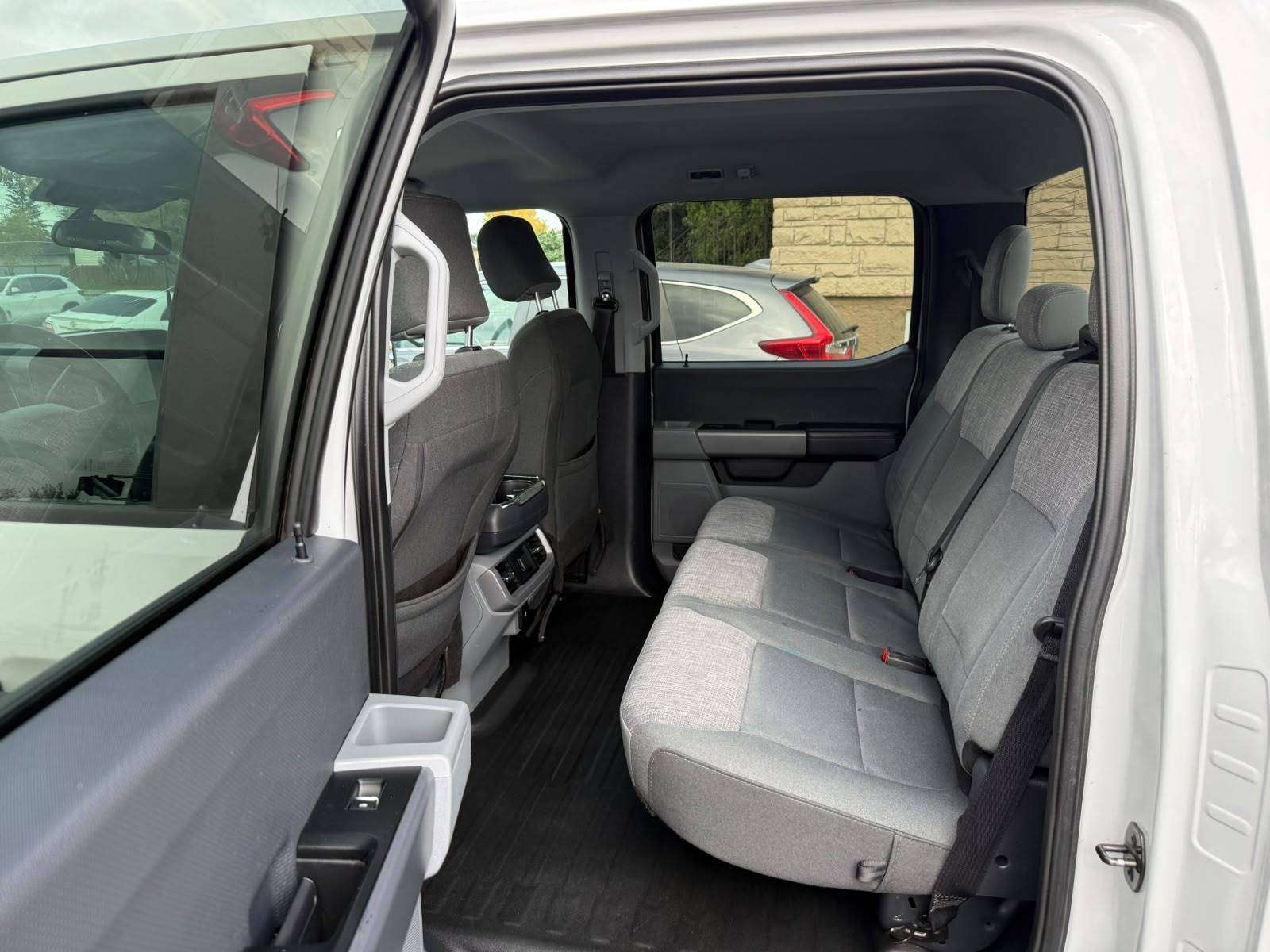 2023 Ford F-150 SuperCrew — view 8