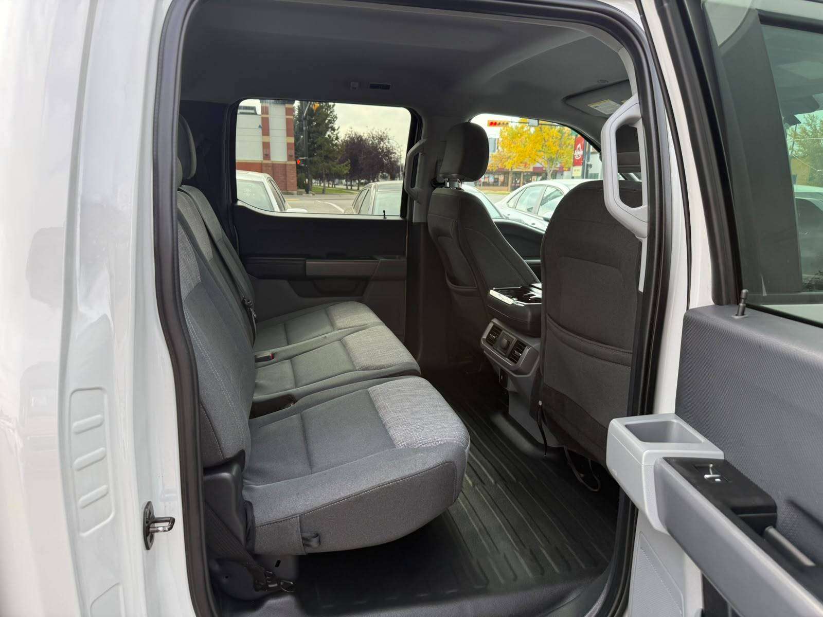 2023 Ford F-150 SuperCrew — view 10