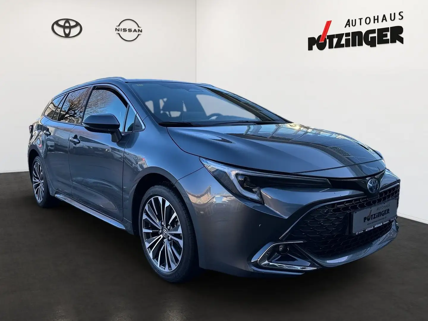 Toyota Corolla TS 2.0 Hybrid TeamD,Navi,LED,DAB,carplay Silber - 2