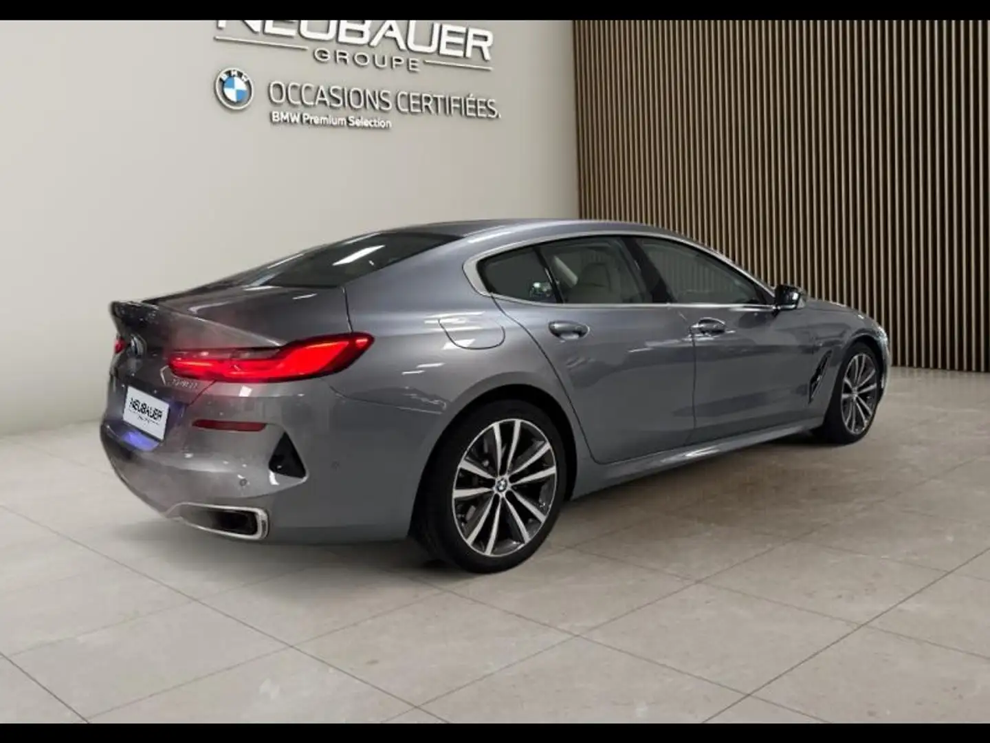 BMW 840 840iA 333ch xDrive Bleu - 2