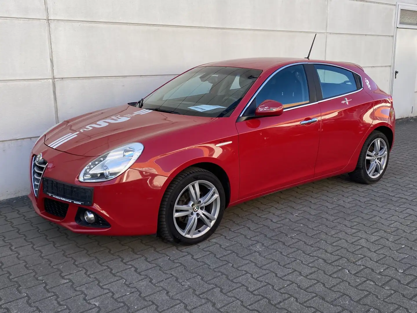 Alfa Romeo Giulietta 1.4 TB 16V Turismo Rot - 2