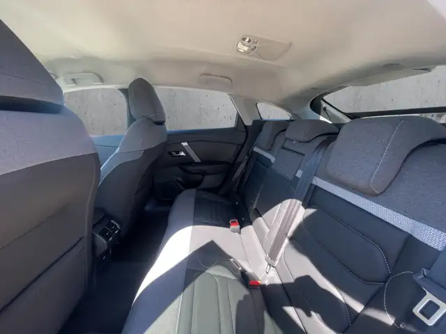 Citroen C4 view 8