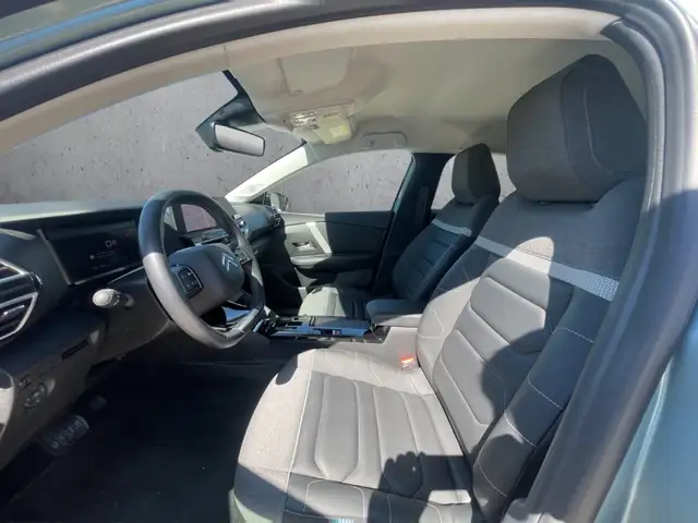 Citroen C4 view 9