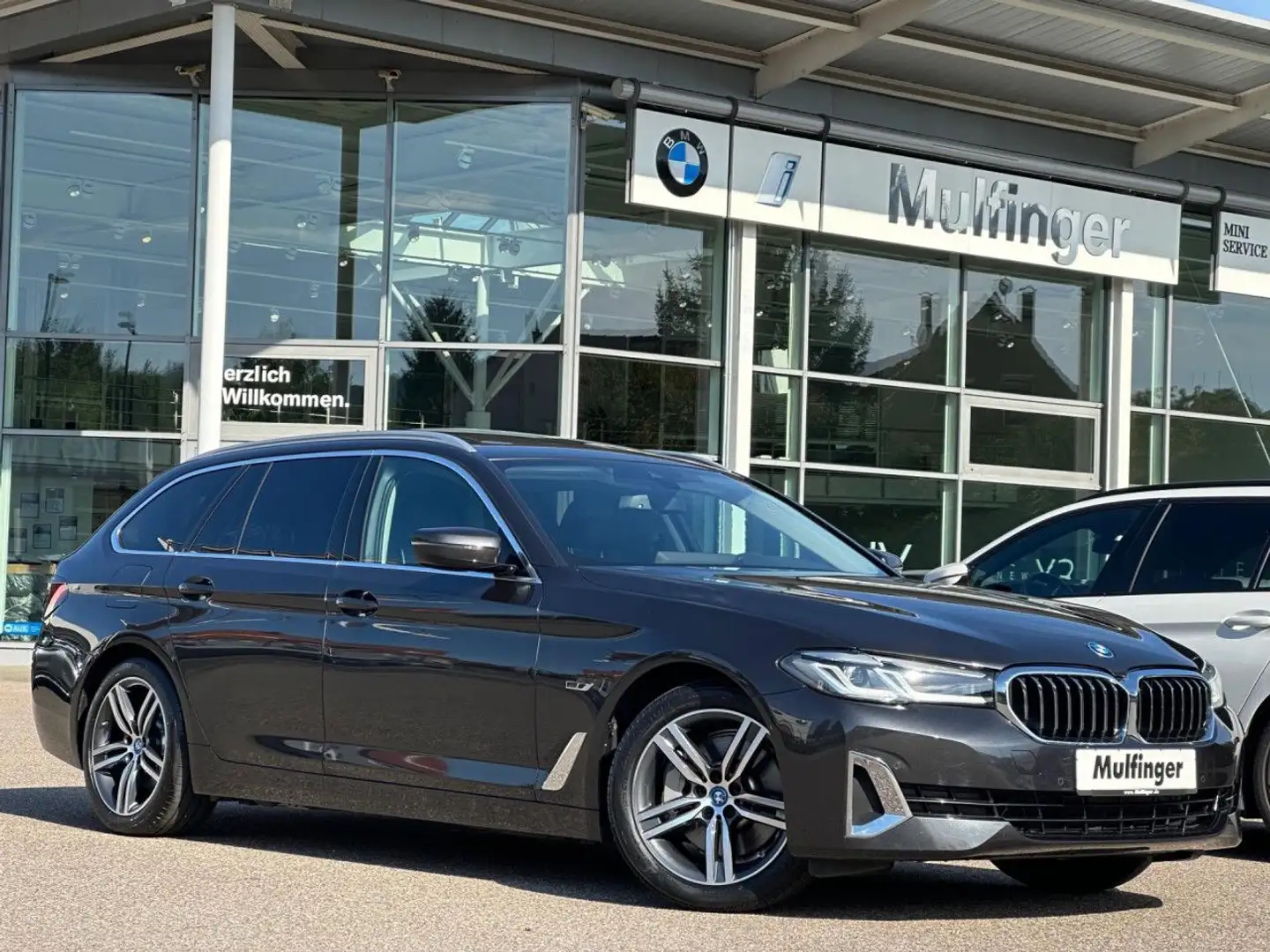 BMW 530 e T.Sports.LivePro.PanoD.Kamera KomfZ.AHK 18" Grigio - 2