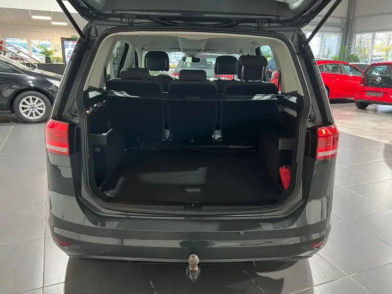 Annonce voiture d'occasion Volkswagen Touran - CARADIZE