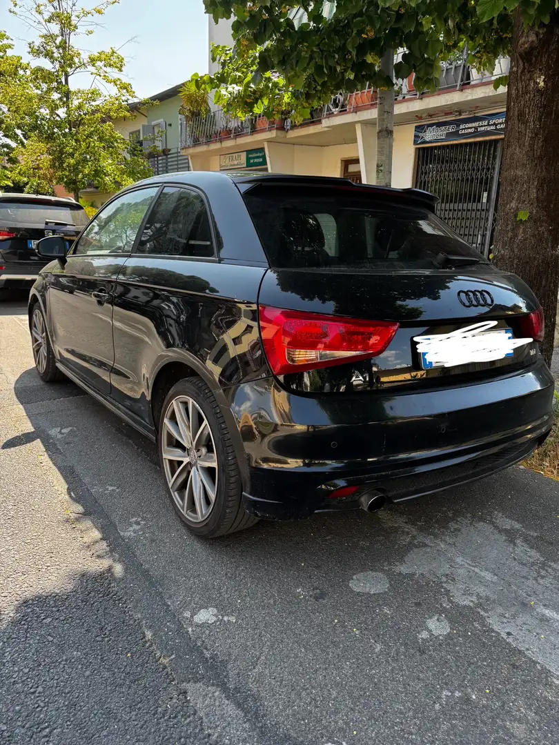 Audi A1 A1 I 2010 3p1.6 tdi Admired s-tronic st-line Nero - 2