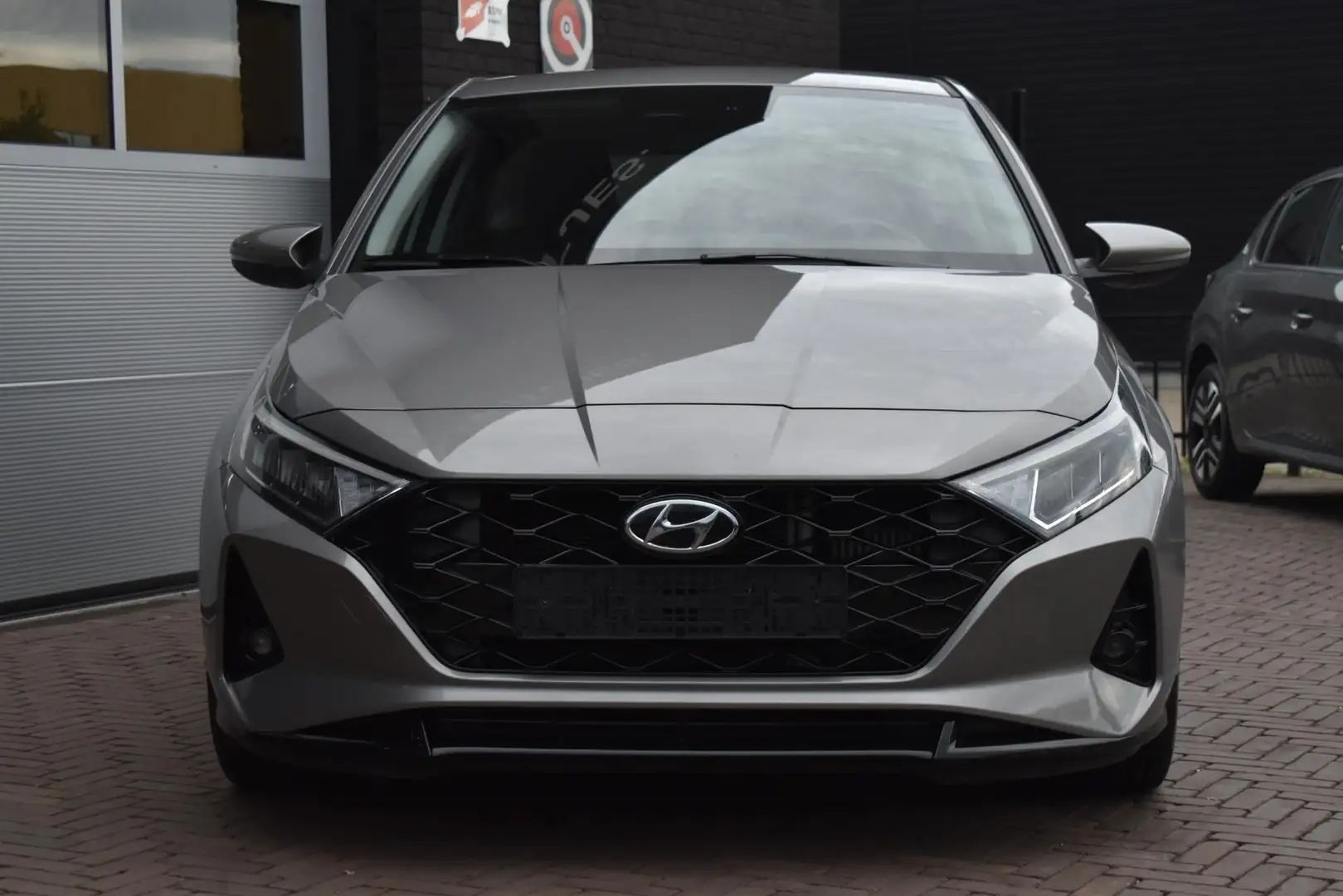Hyundai i20 1.0 T-GDI 100PK Premium | Carplay | Camera | Incl. Grijs - 2