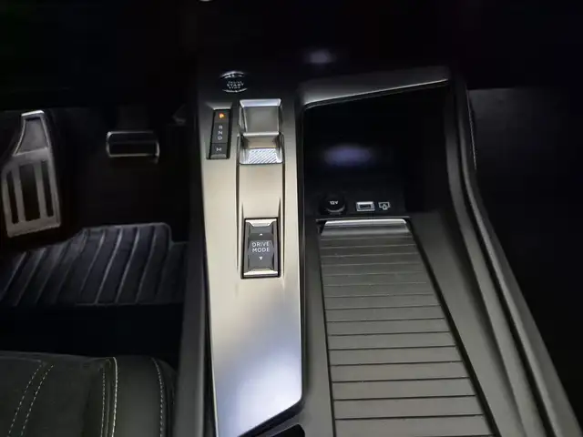 Peugeot 408 view 11