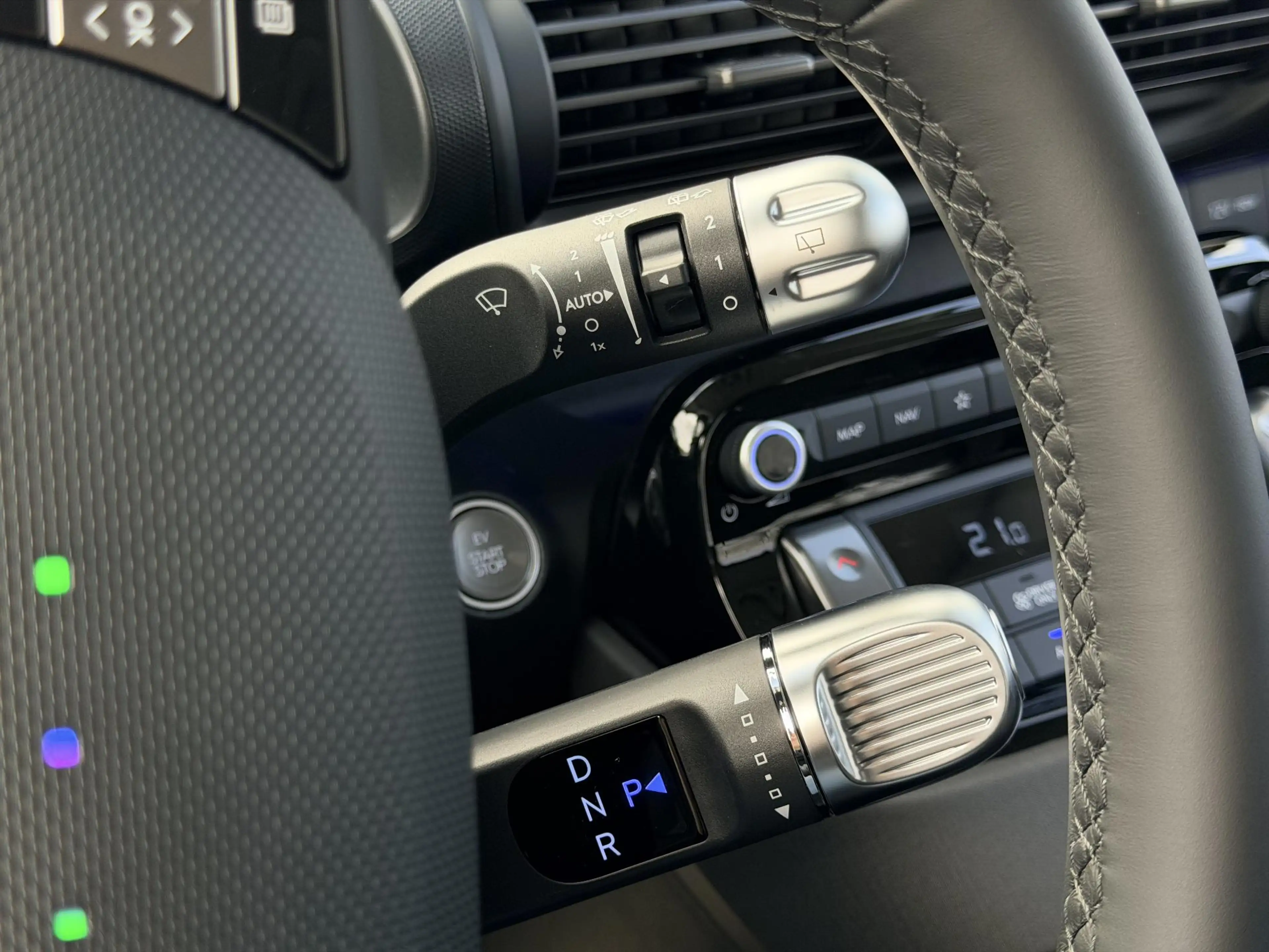 Hyundai Inster Evolve 49 kWh LED Verlichting / 17 Inch / Dynamisc — photo 33