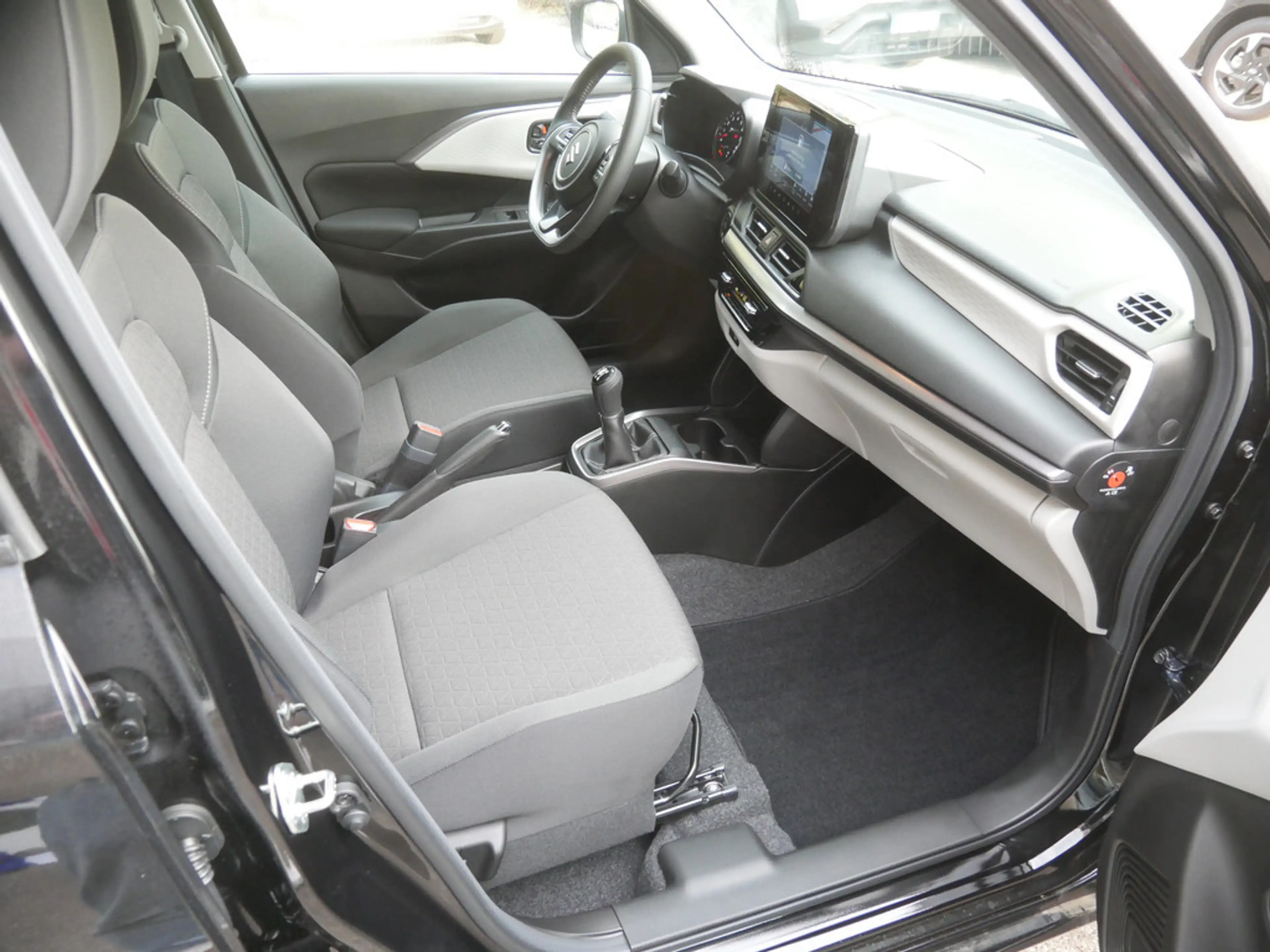 Suzuki Swift 1.2 Hybrid Comfort+ KAMERA NAVI ACC LED — photo 10