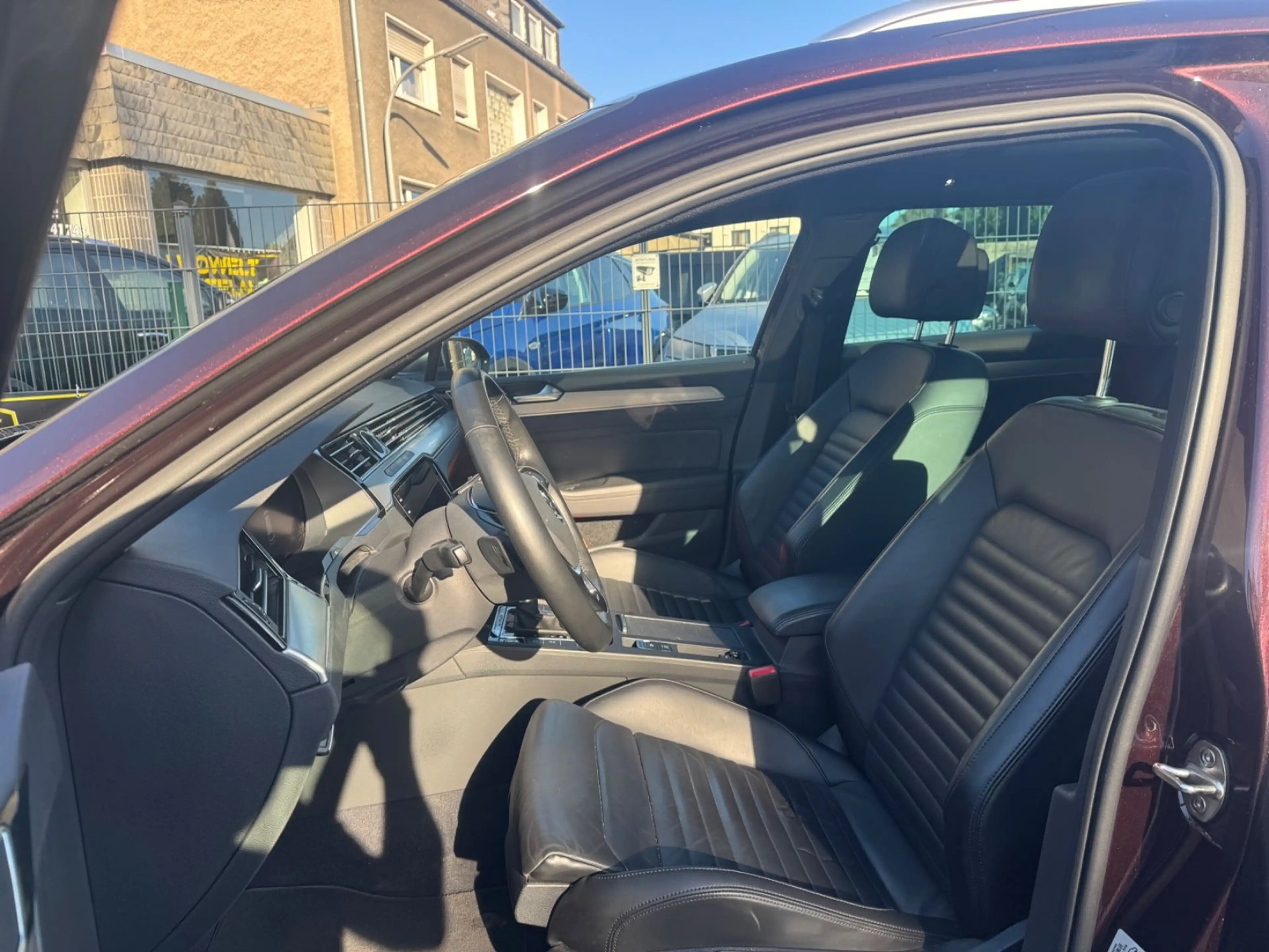 Volkswagen Passat Alltrack AUT/360°KAMERA/PANO/LEDER/LHZ/HUD/SHZ-V-H/KEYLES — photo 10