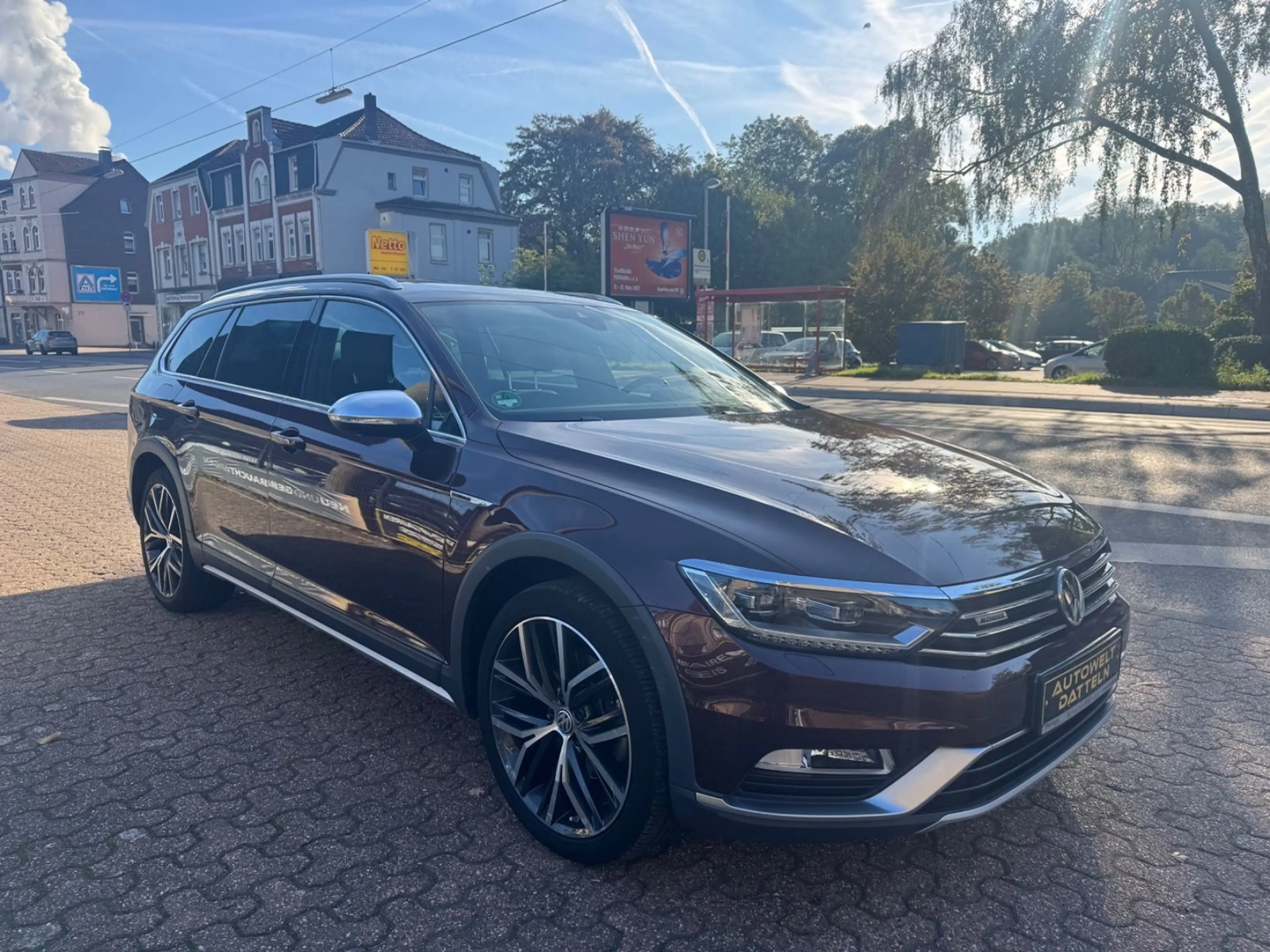 Volkswagen Passat Alltrack AUT/360°KAMERA/PANO/LEDER/LHZ/HUD/SHZ-V-H/KEYLES — photo 3