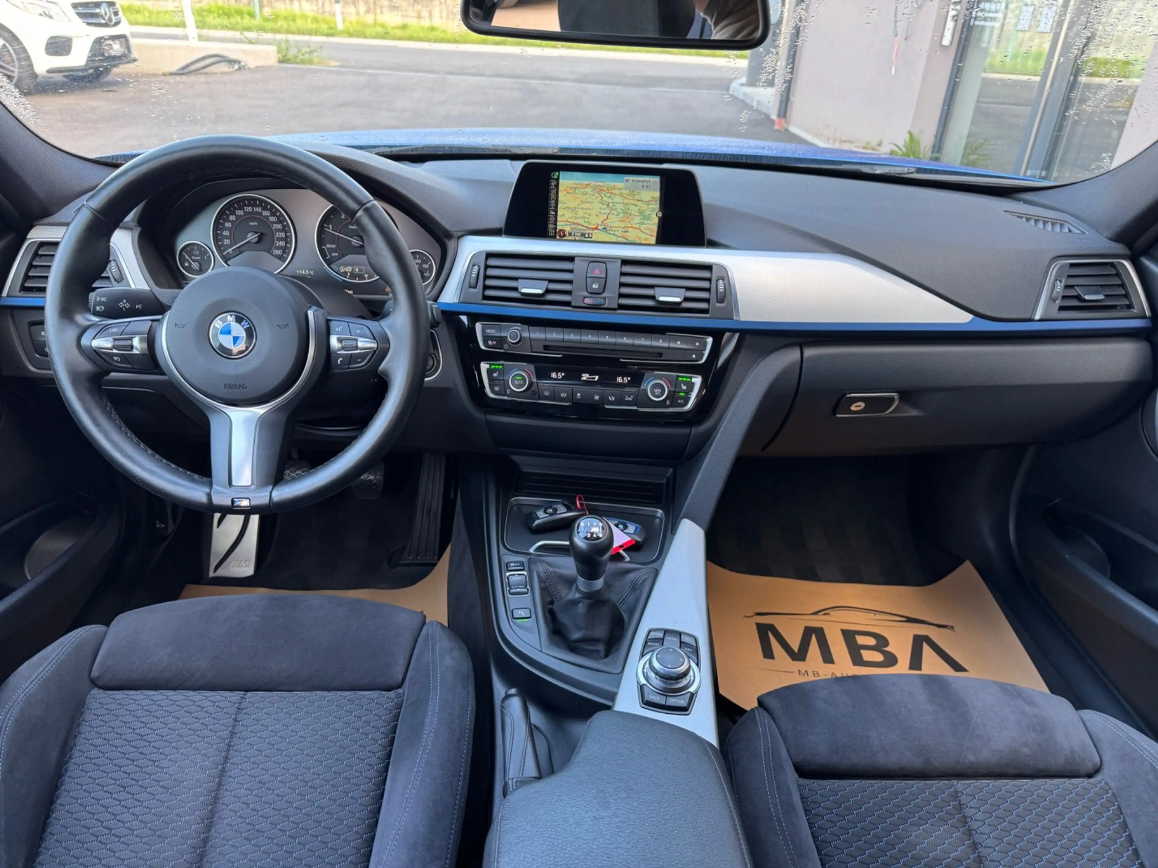 BMW 318 d xDrive M Sport | Facelift | LED | Estorilblau | — photo 12