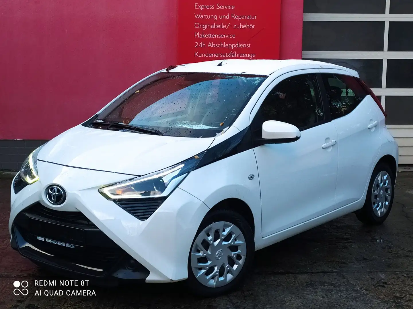 Toyota Aygo AYGO x-play Wit - 1