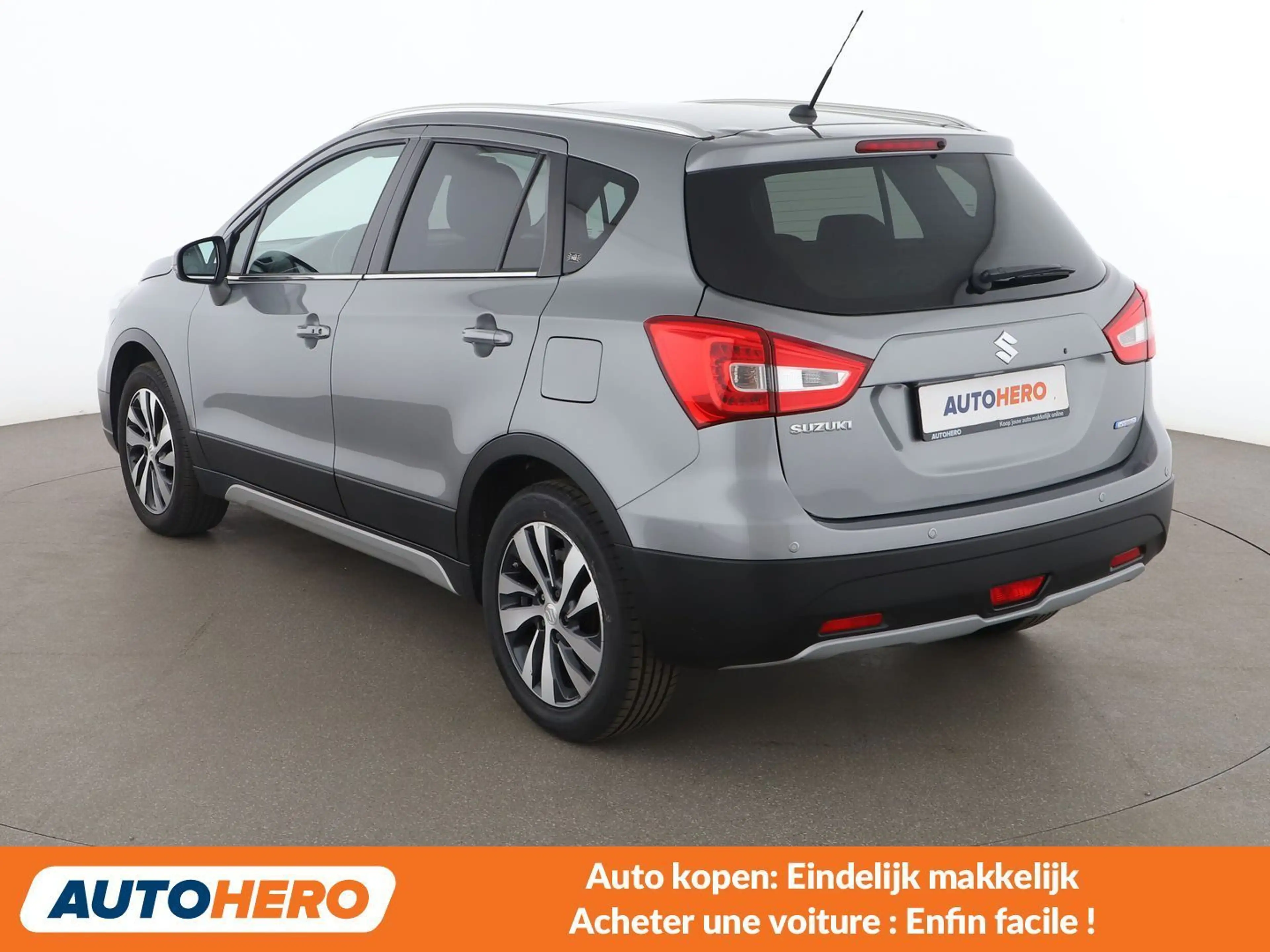 Suzuki SX4 S-Cross 1.4 BoosterJet Mild-Hybrid Flash — photo 4