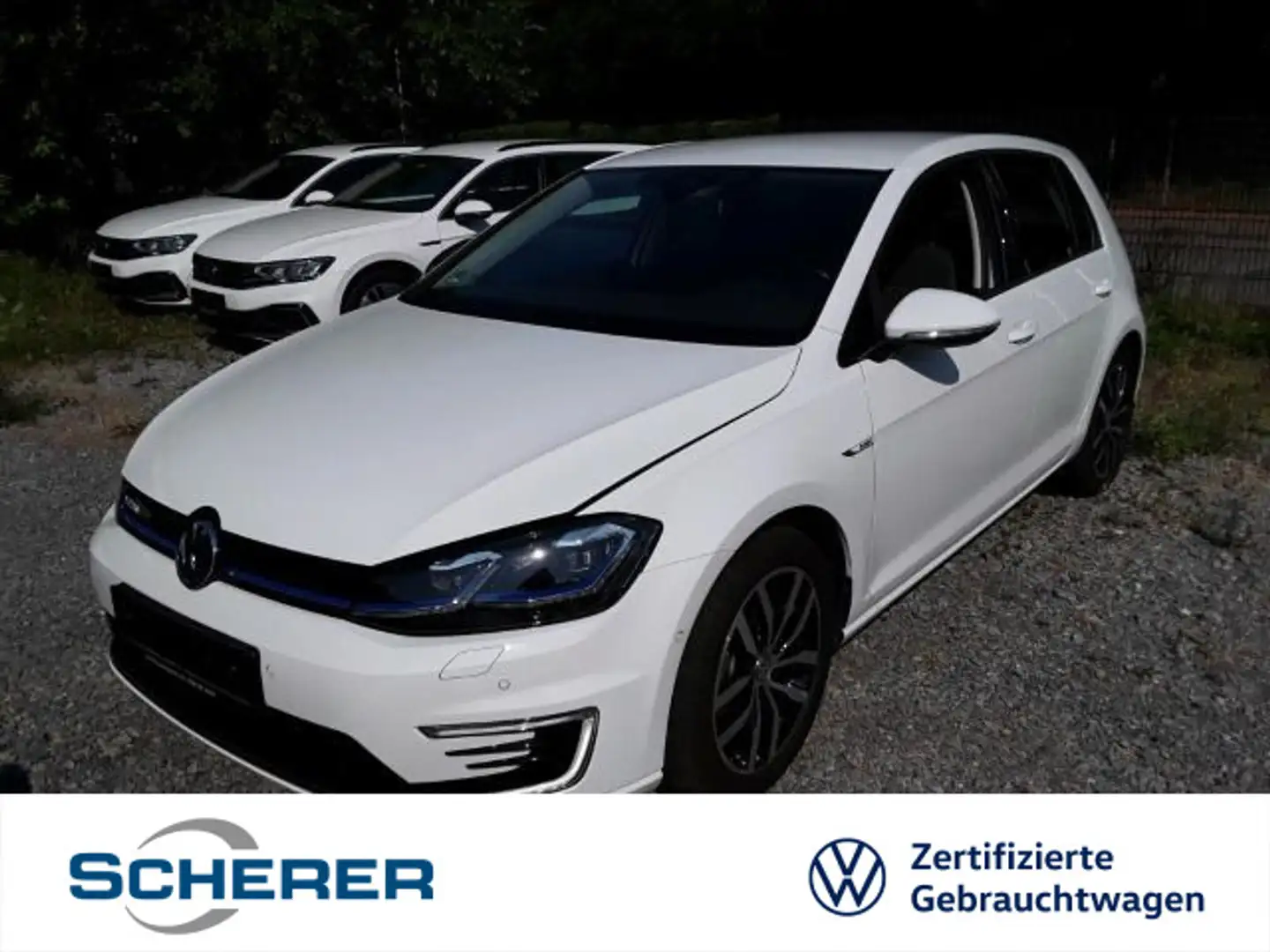 Volkswagen Golf VII e-Golf Comfortline electric NAVI LED RE Weiß - 1