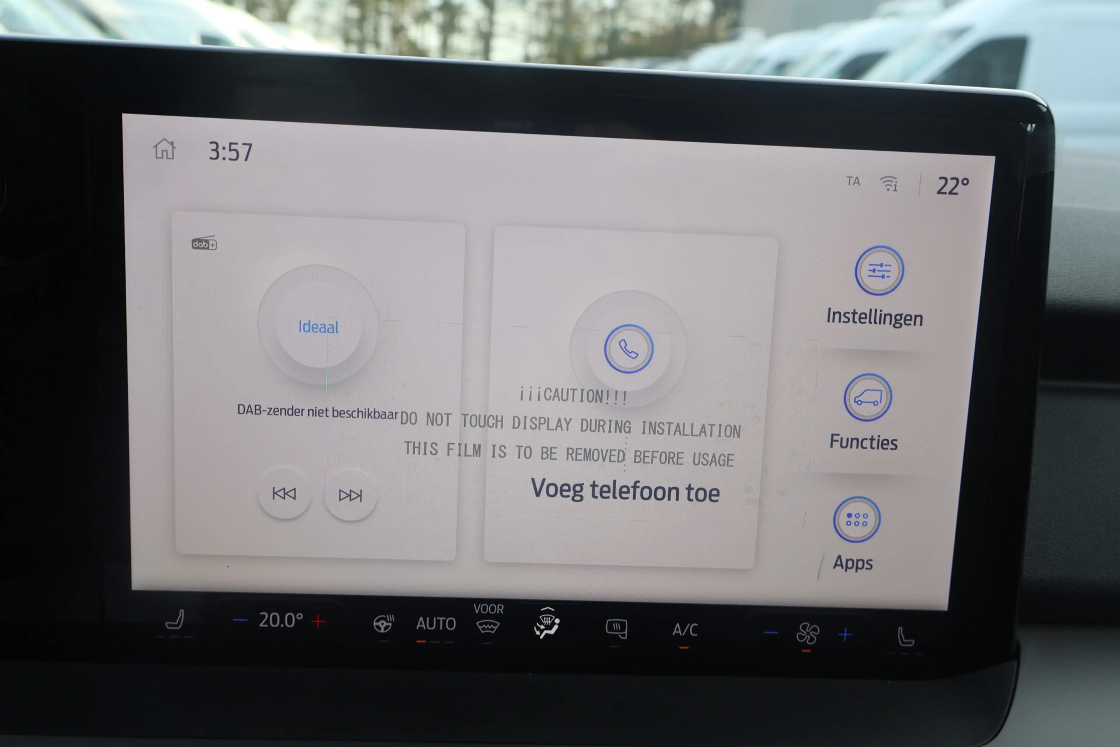 Ford Transit Courier E-Transit Limited 44 kWh Airco — photo 18