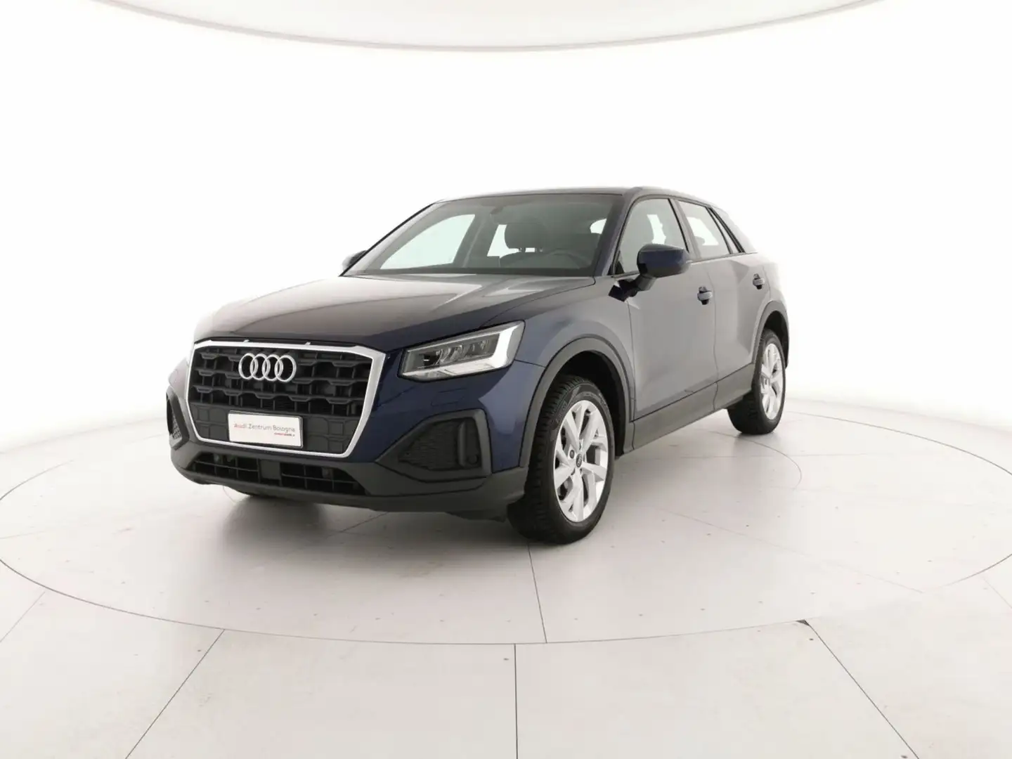 Audi Q2 30 TDI Business Blue - 1