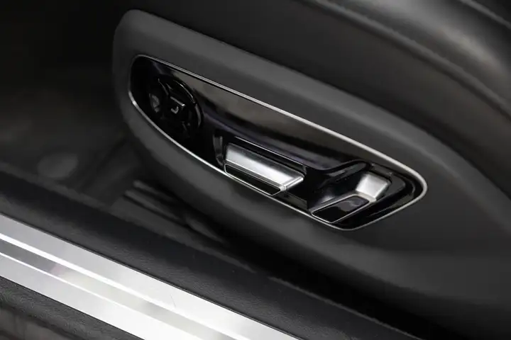 Audi A8 2020, foto 48