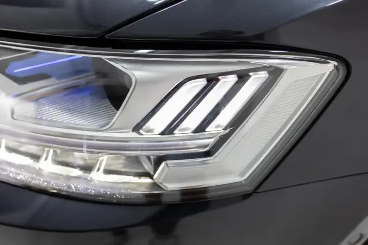 Audi A8 2020, foto 28