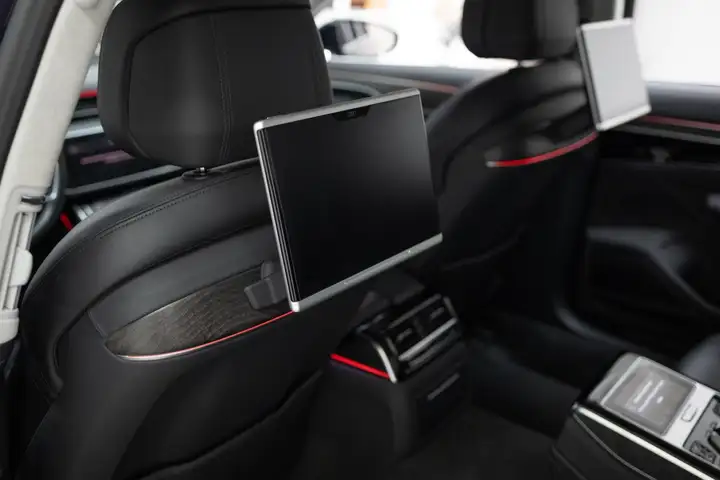 Audi A8 2020, foto 25